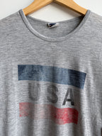 (L) Levi’s USA Tee