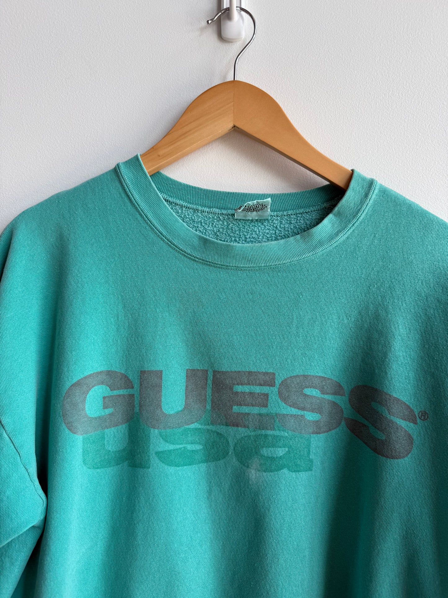 (M) Guess Crew