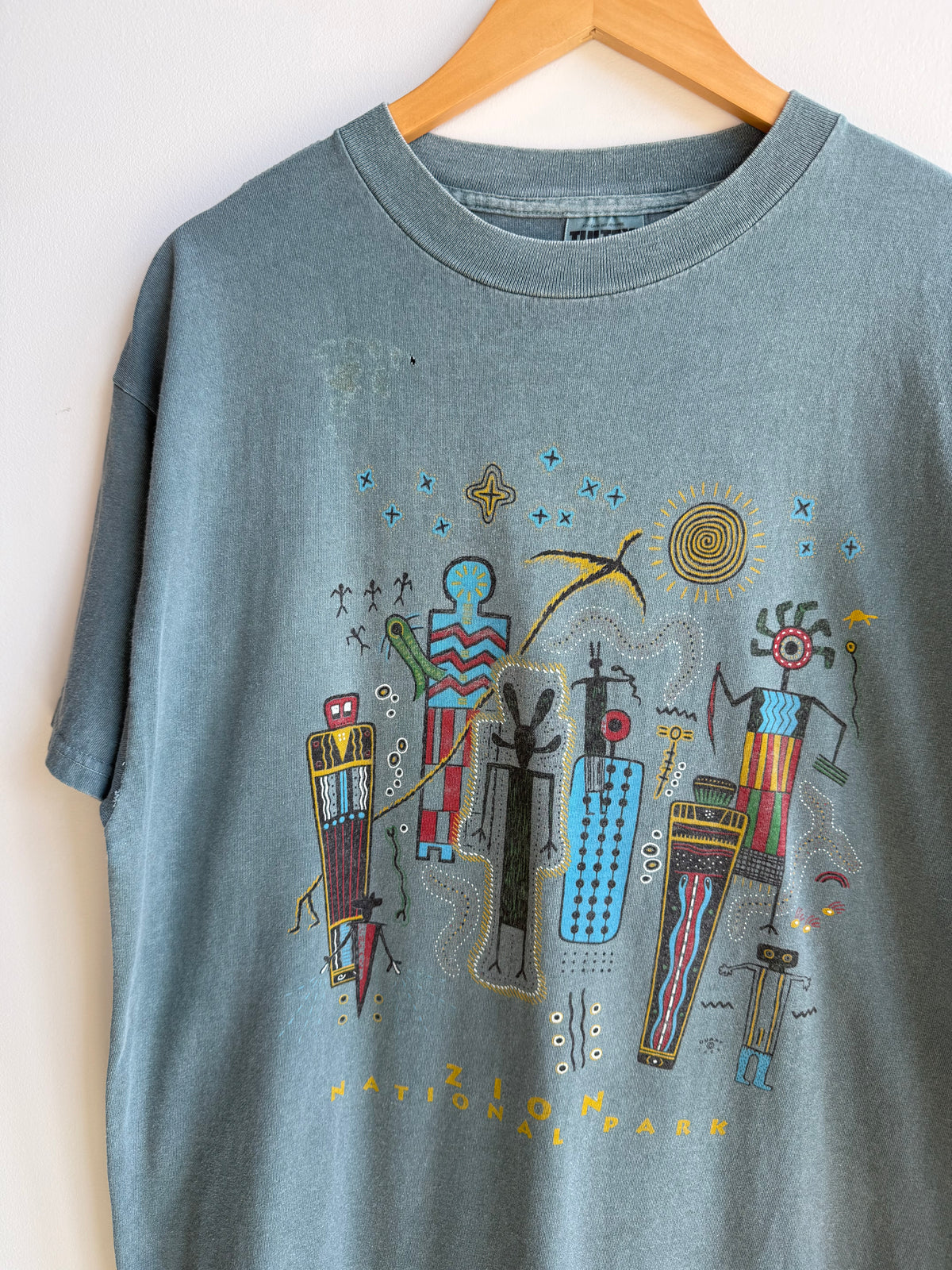(L) Zion National Park Tee