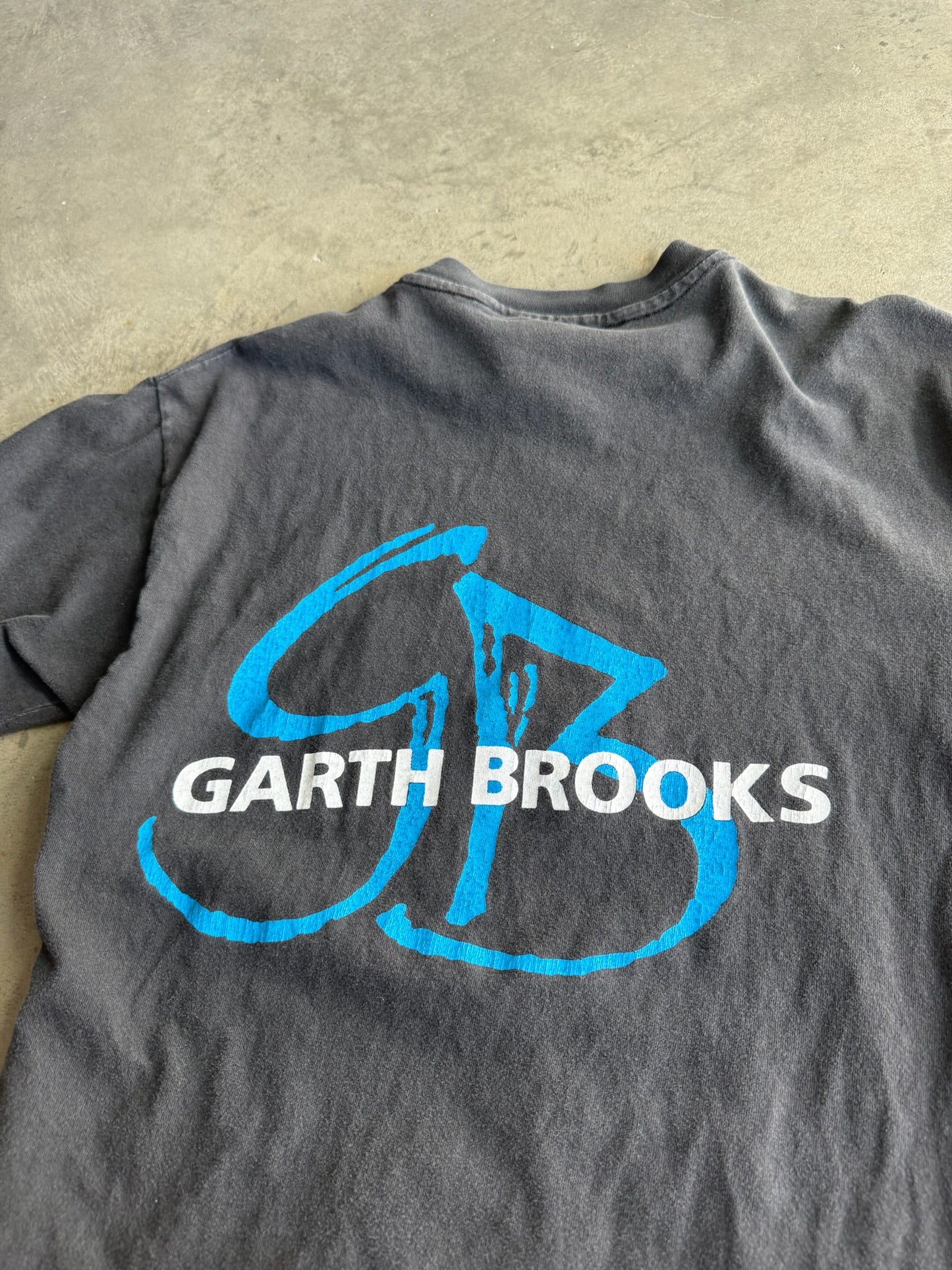 (S) Garth Brooks Tee