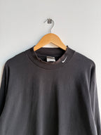 (L) Nike Long Sleeve Tee