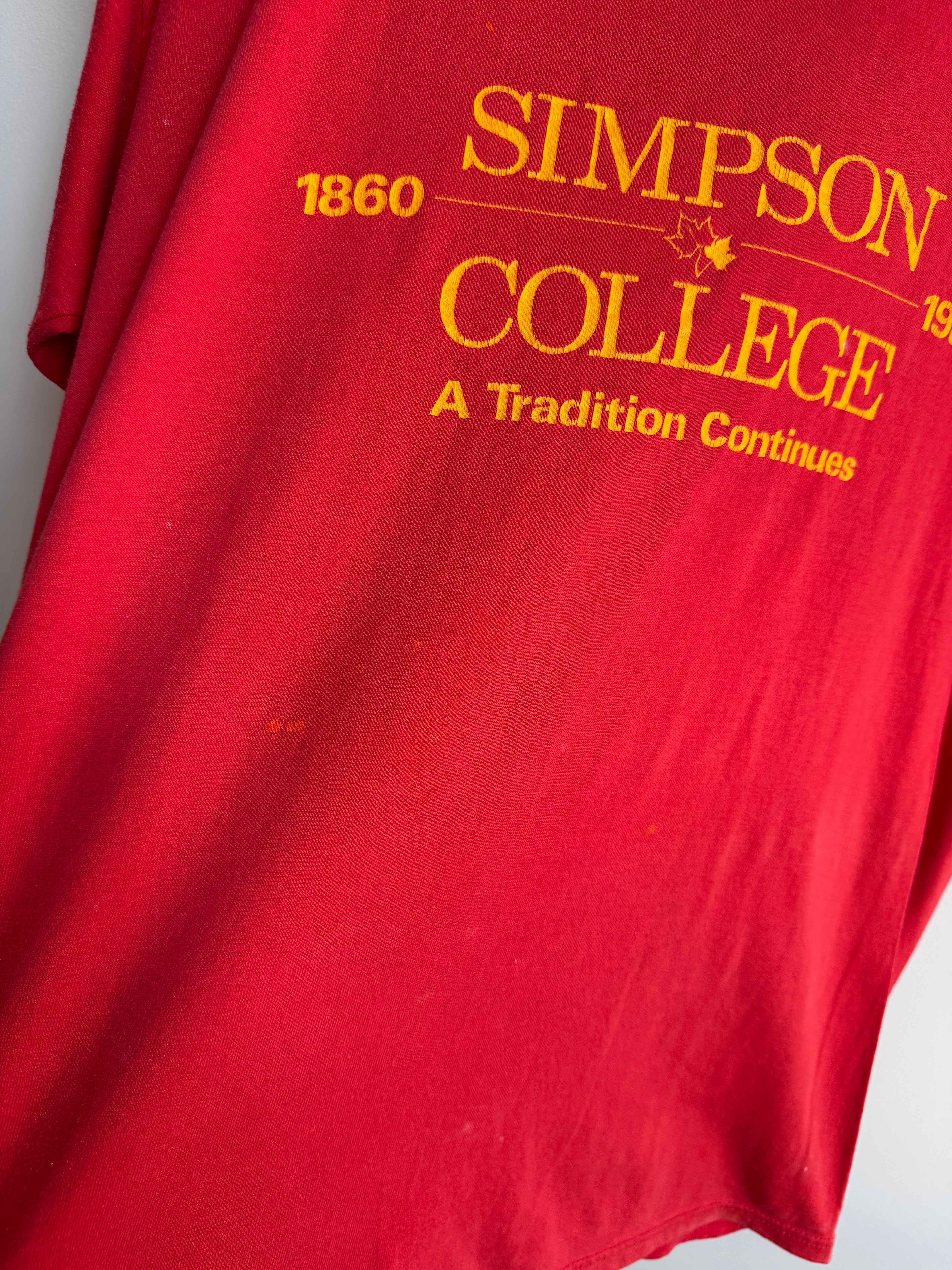 (L) Simpson College Tee