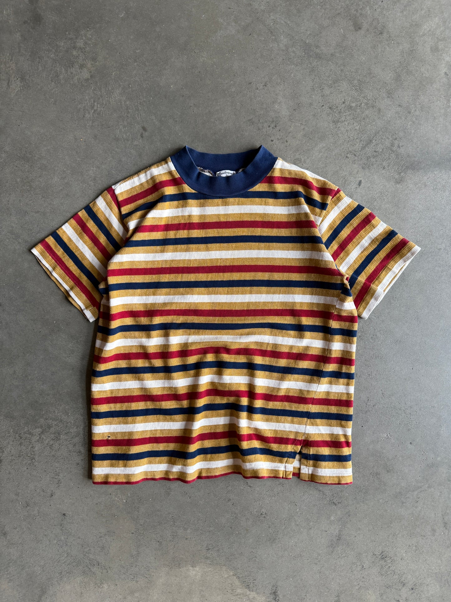 (L) Munsingwear Striped Tee