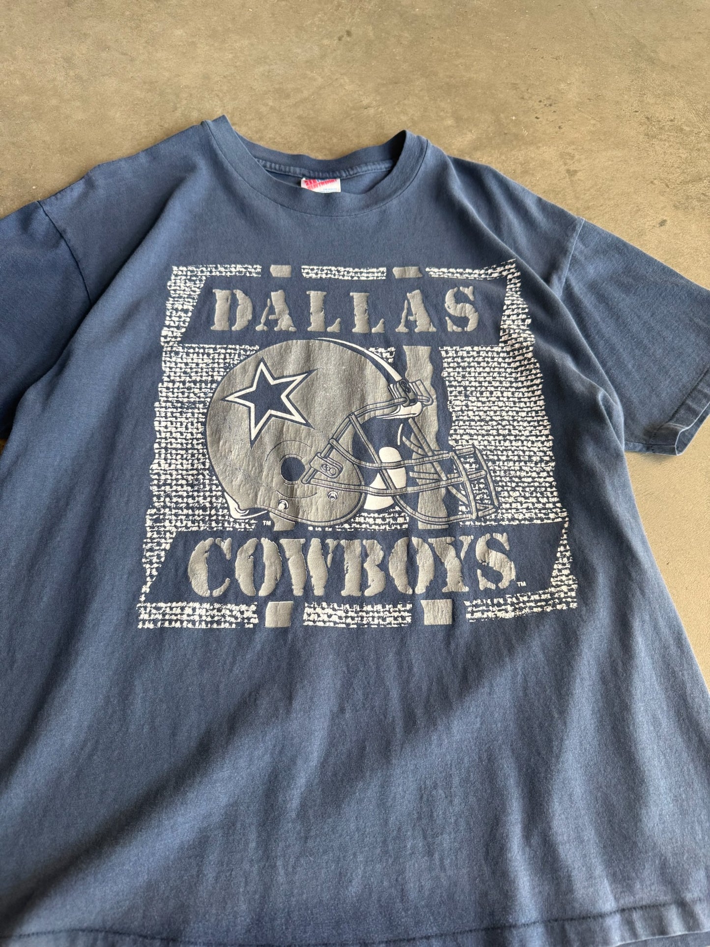 (XL) Dallas Cowboys Helmet Tee