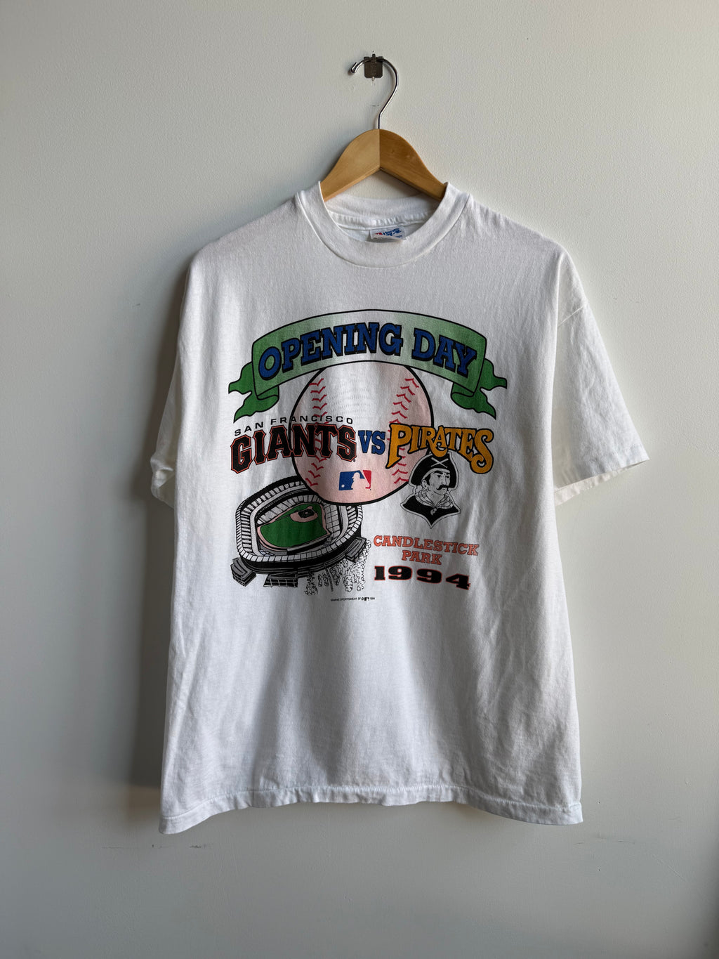 (L) Giants vs Pirates Tee
