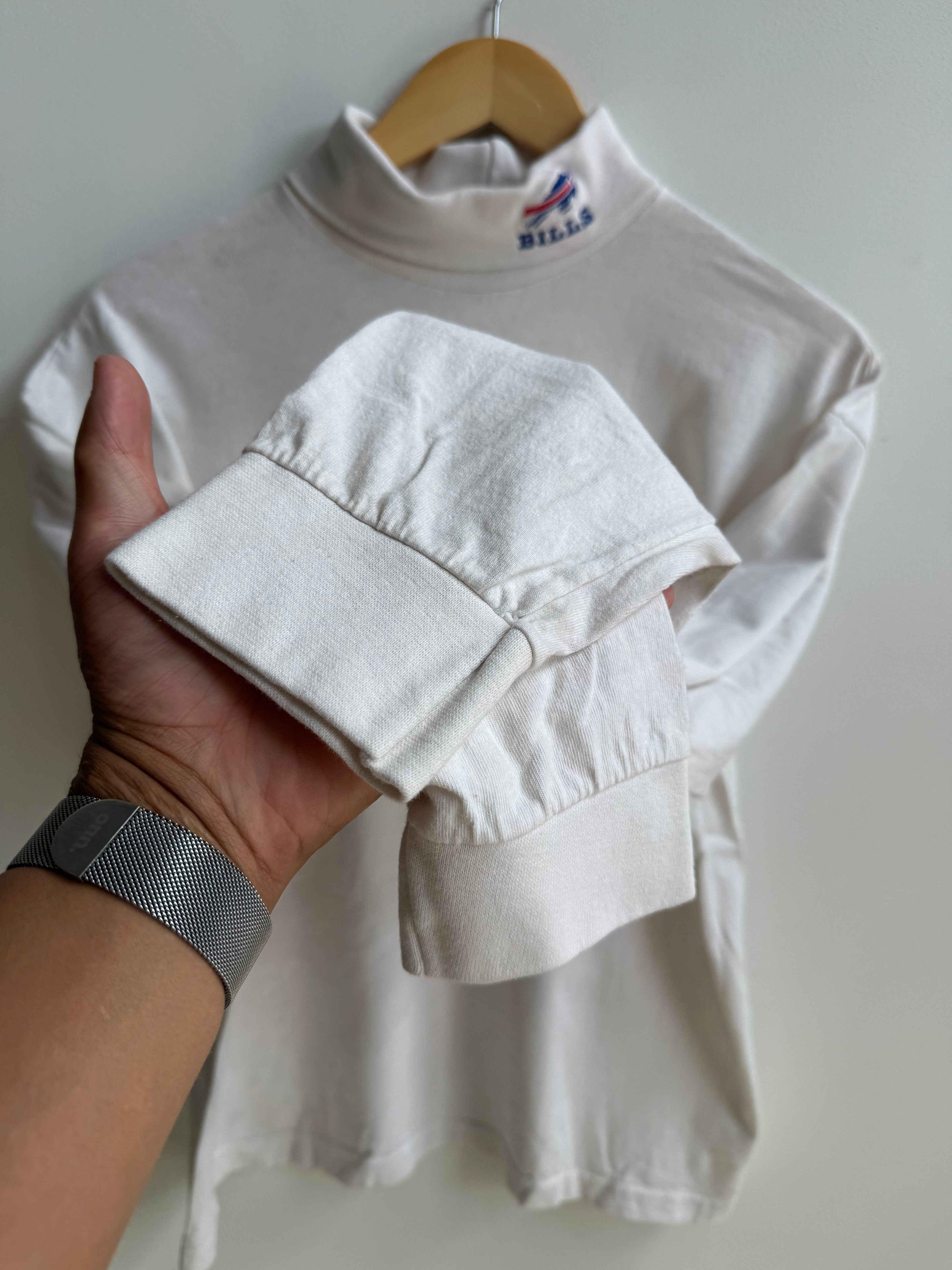 (M) Buffalo Bills Turtleneck Shirt