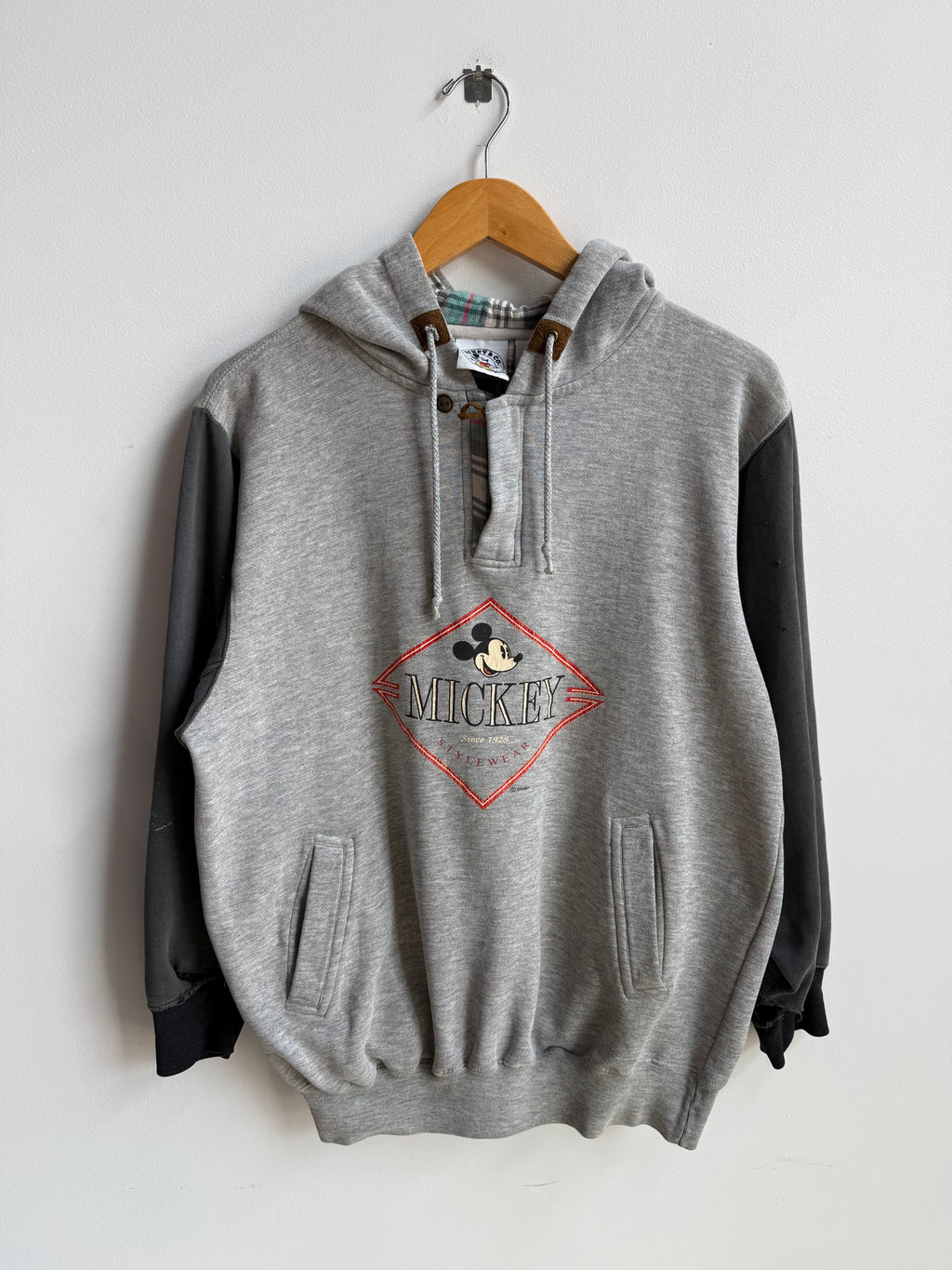 (L) Mickey Mouse Hoodie