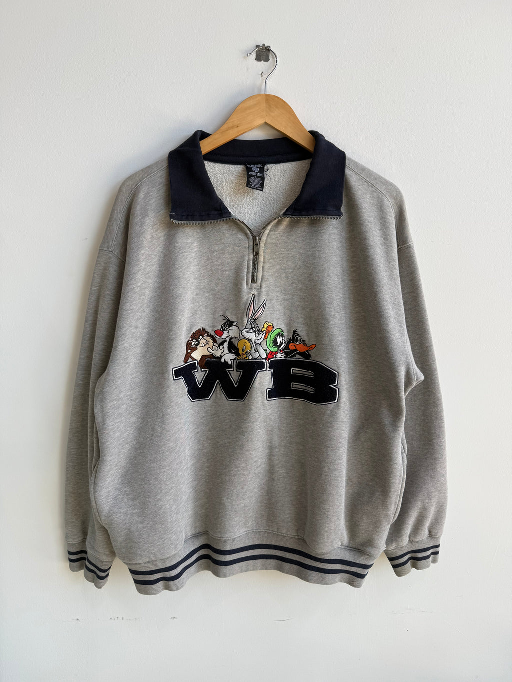 (L) Looney Tunes Quarter Zip