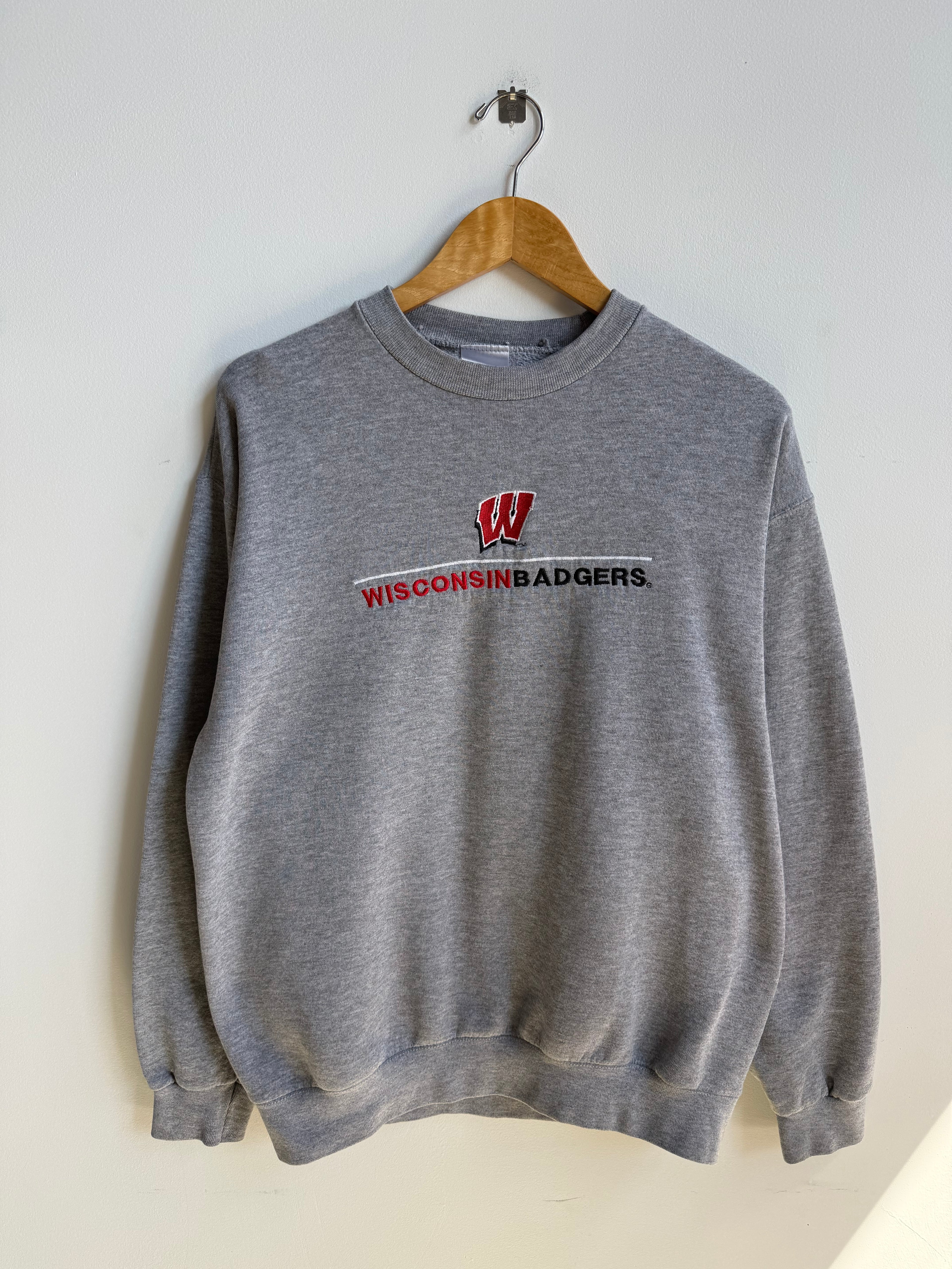 (L) Wisconsin Badgers Crew