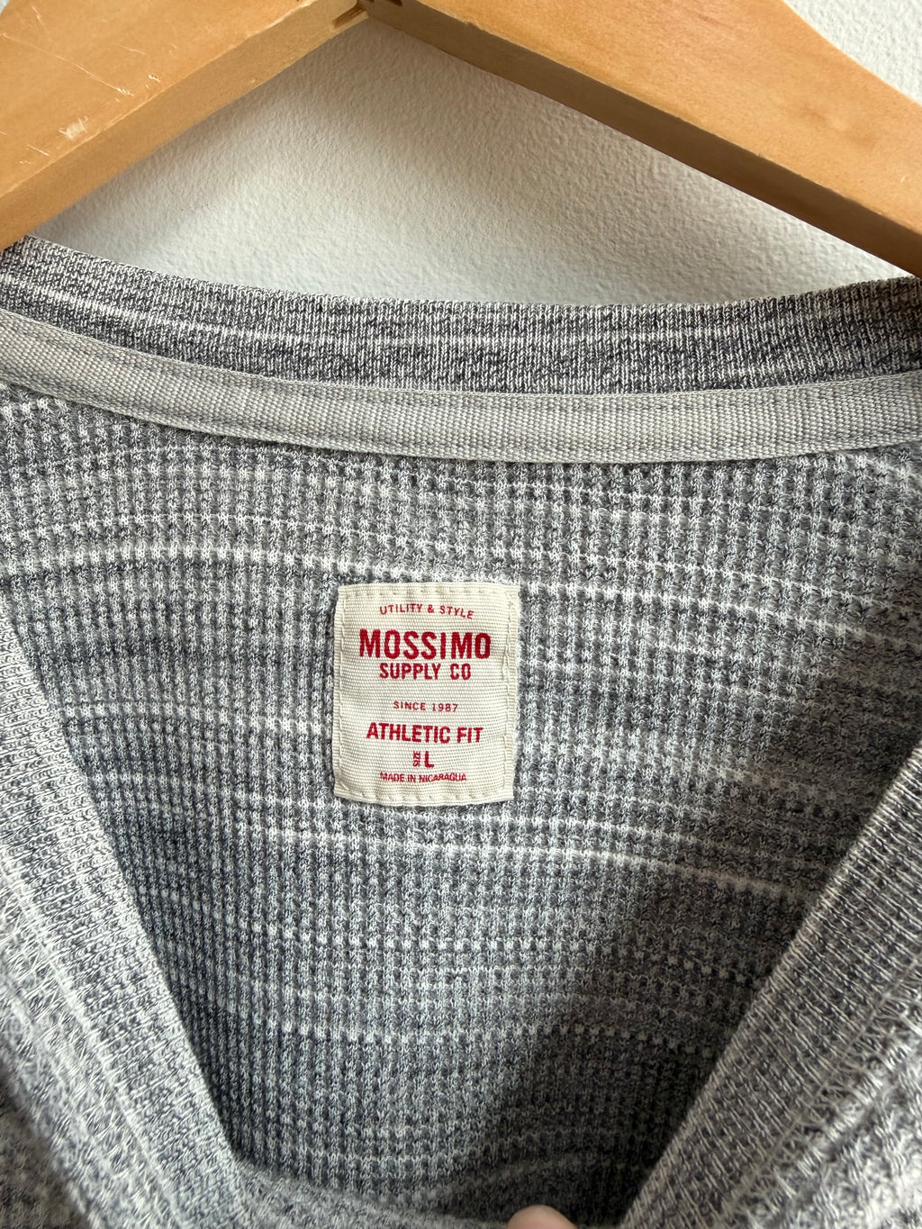 (L) Mossimo Thermal Shirt
