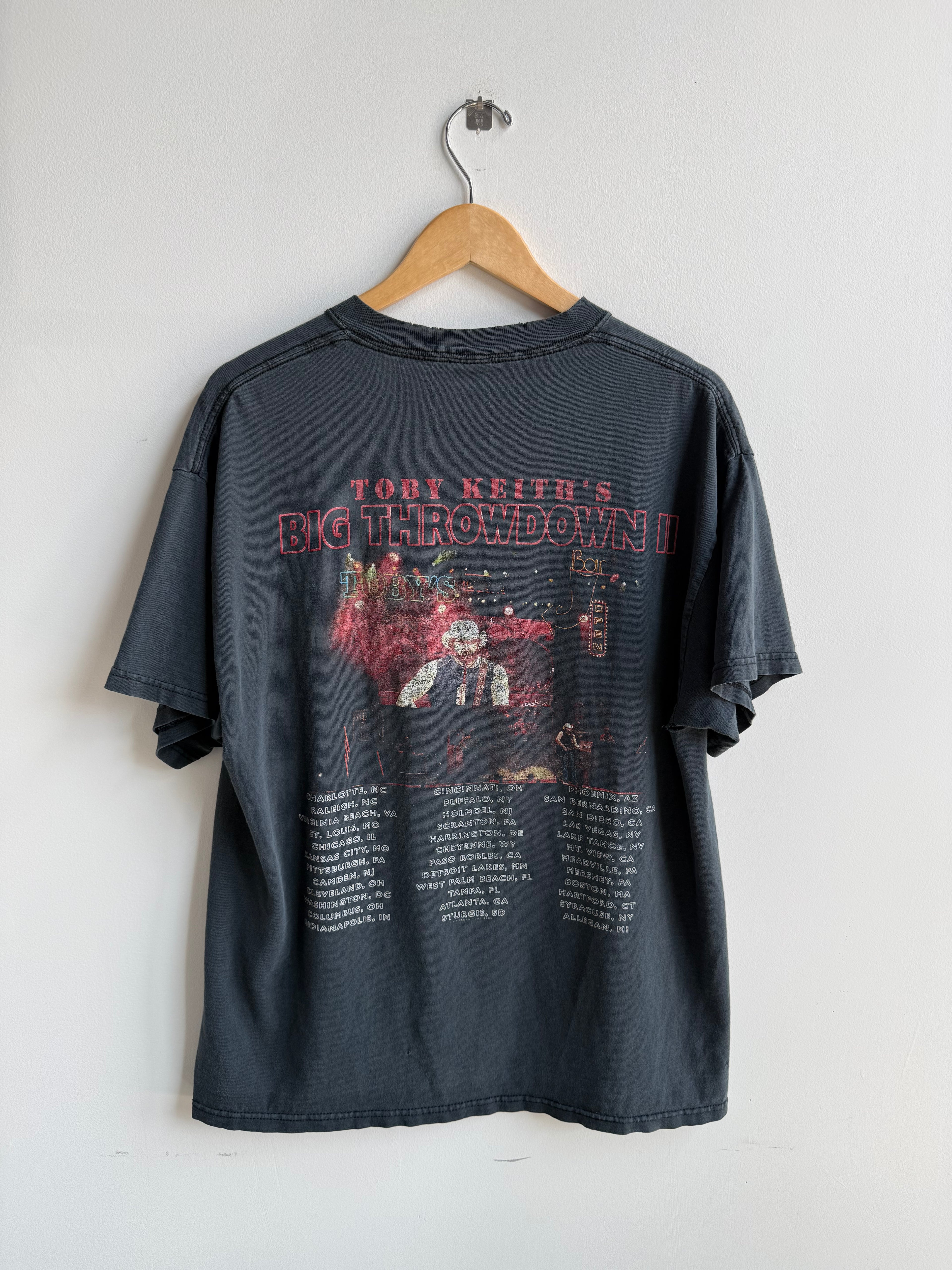 (L) Toby Keith Tee