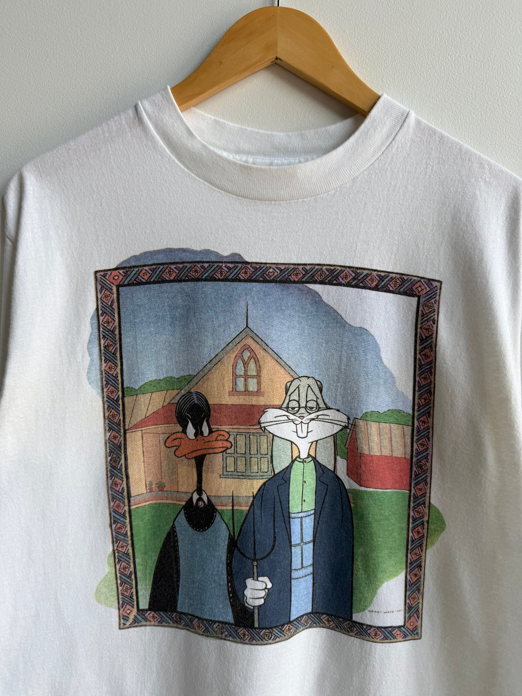 (L) Looney Tunes American Gothic Tee