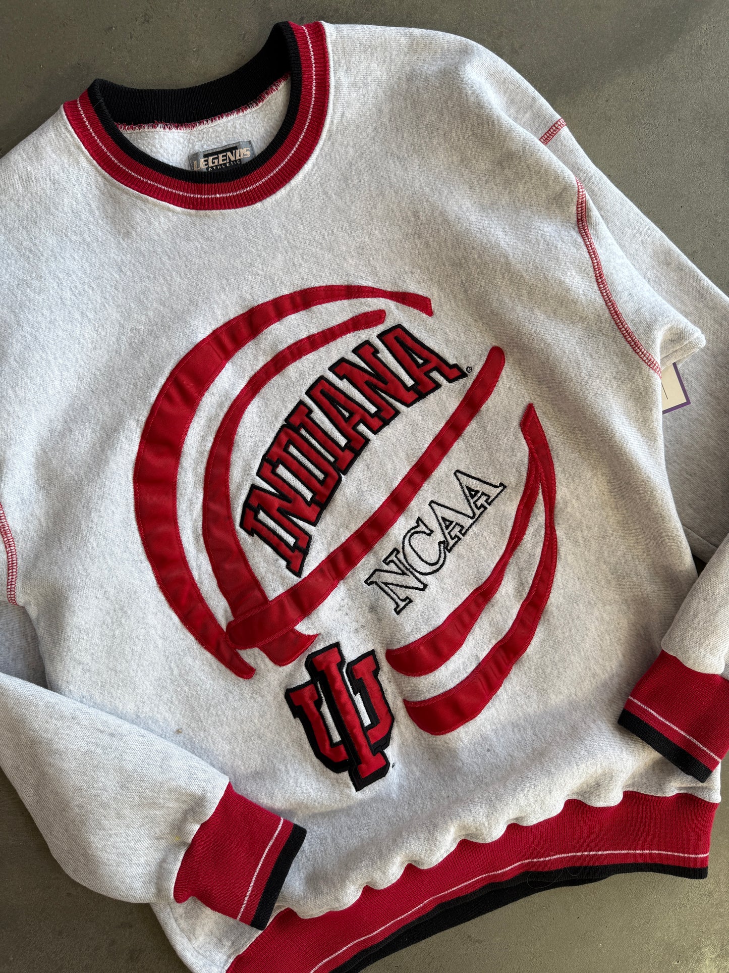 (L) Indiana Hoosiers Crew