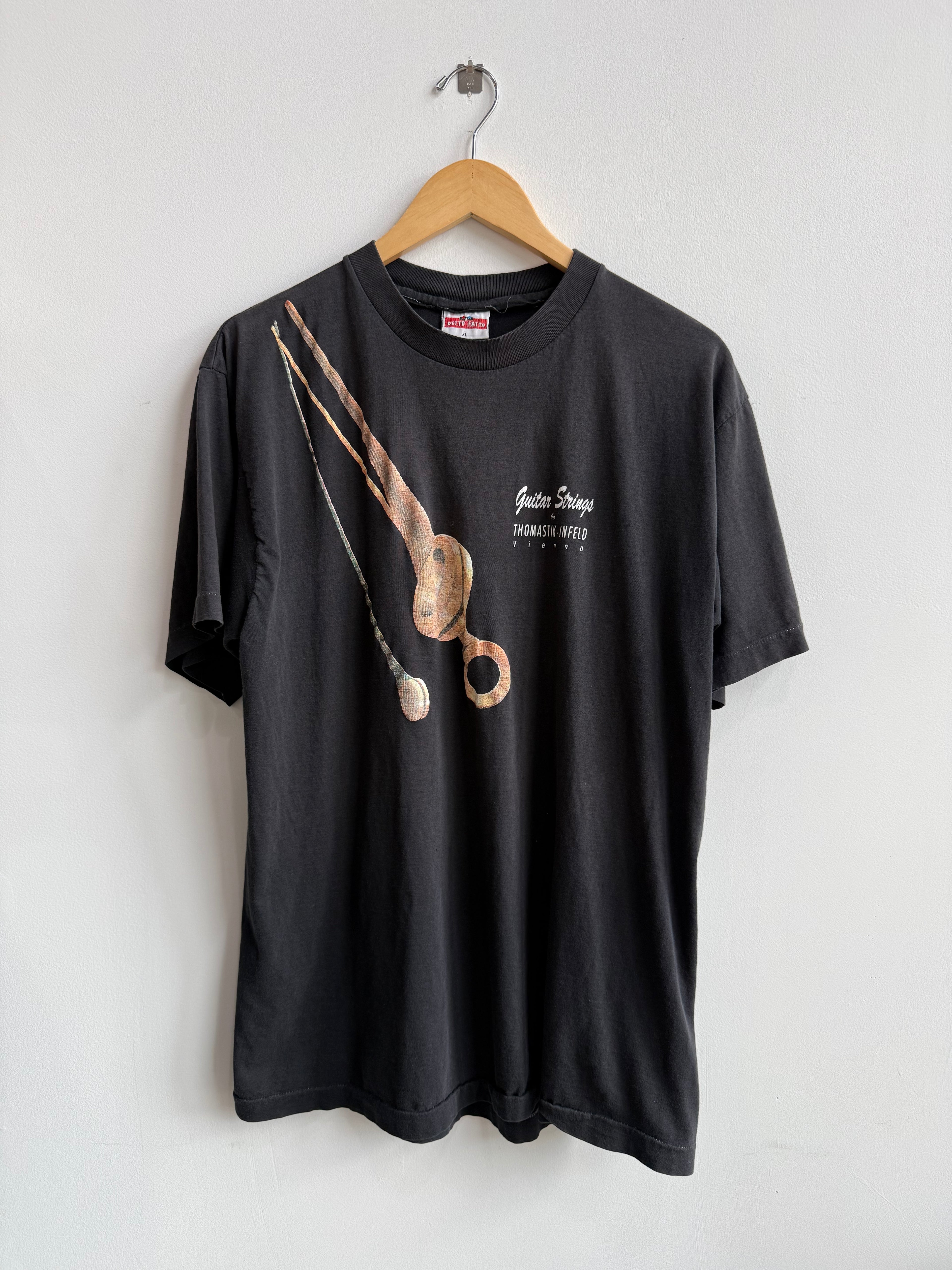 (L) Guitar Strings Tee
