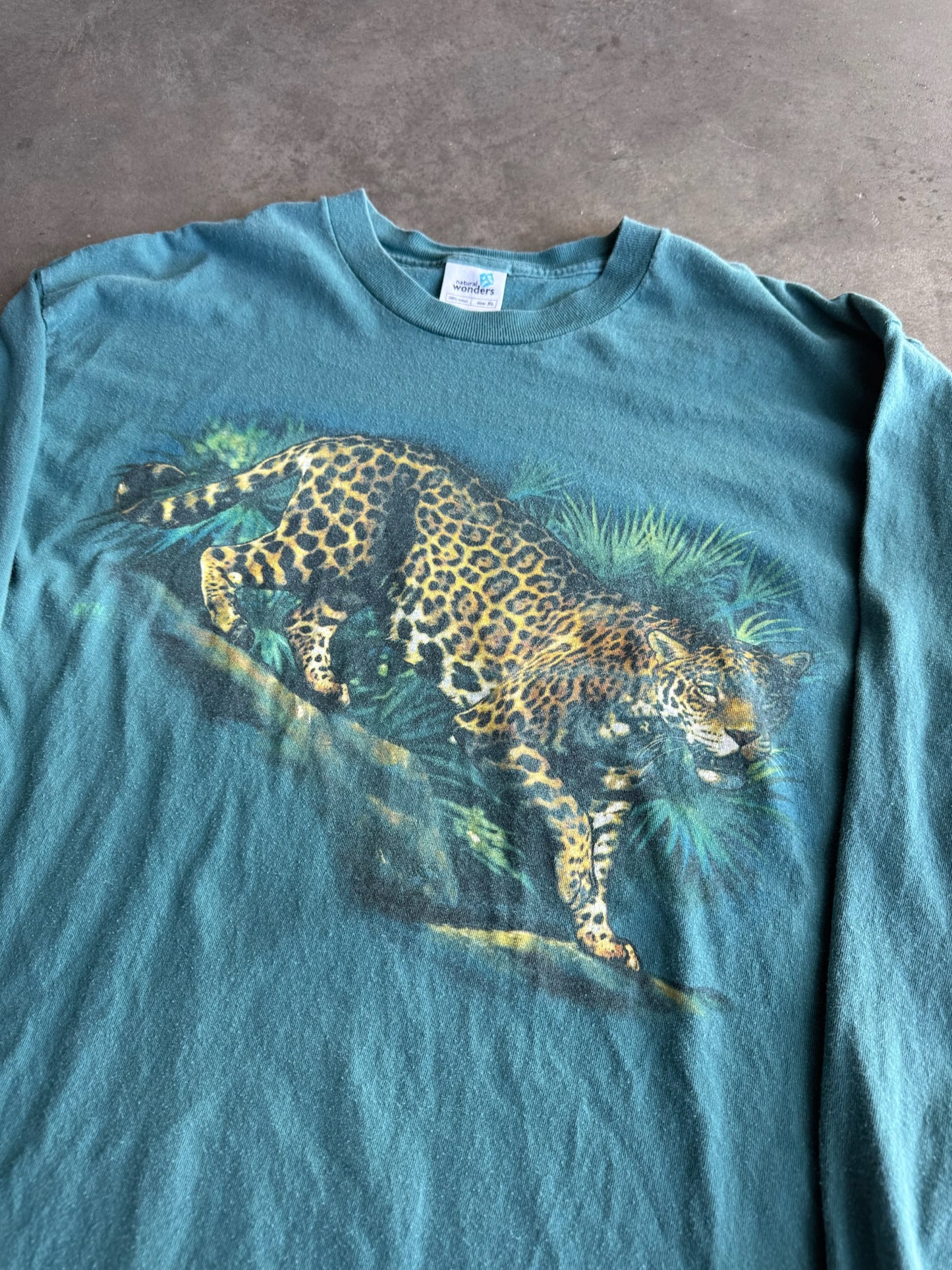 (XL) Leopard Long Sleeve Tee