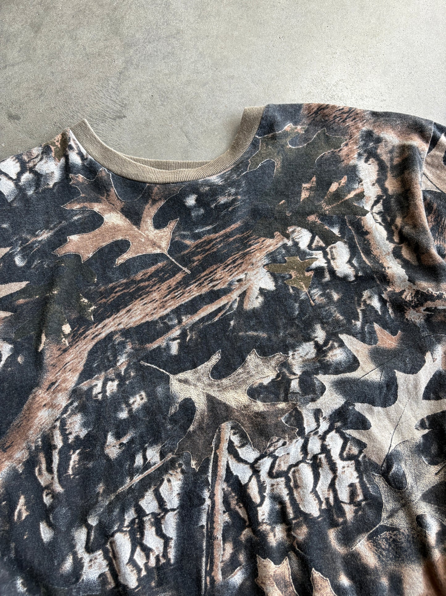(L) Camo Tee