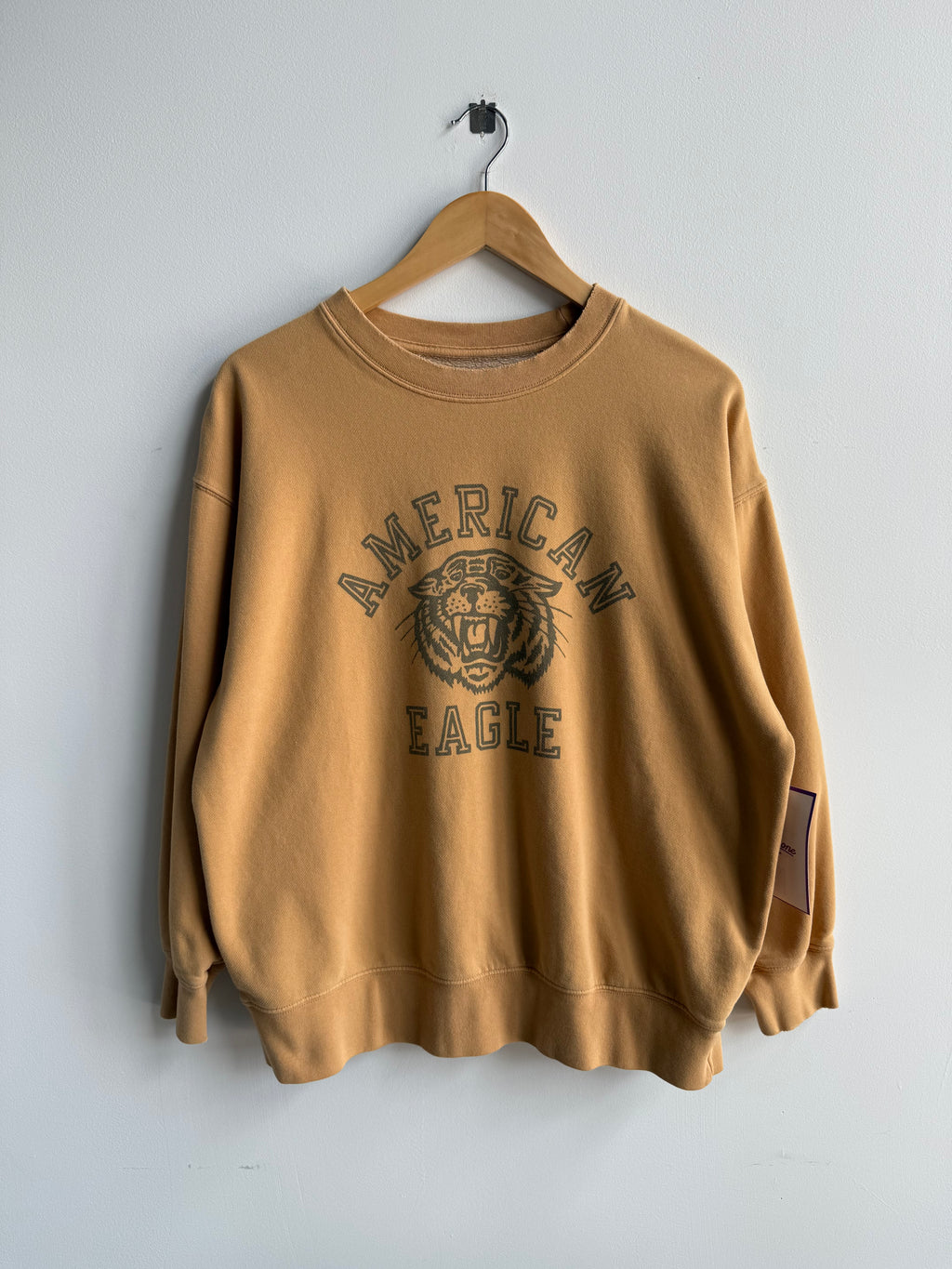 (M) American Eagle Crew