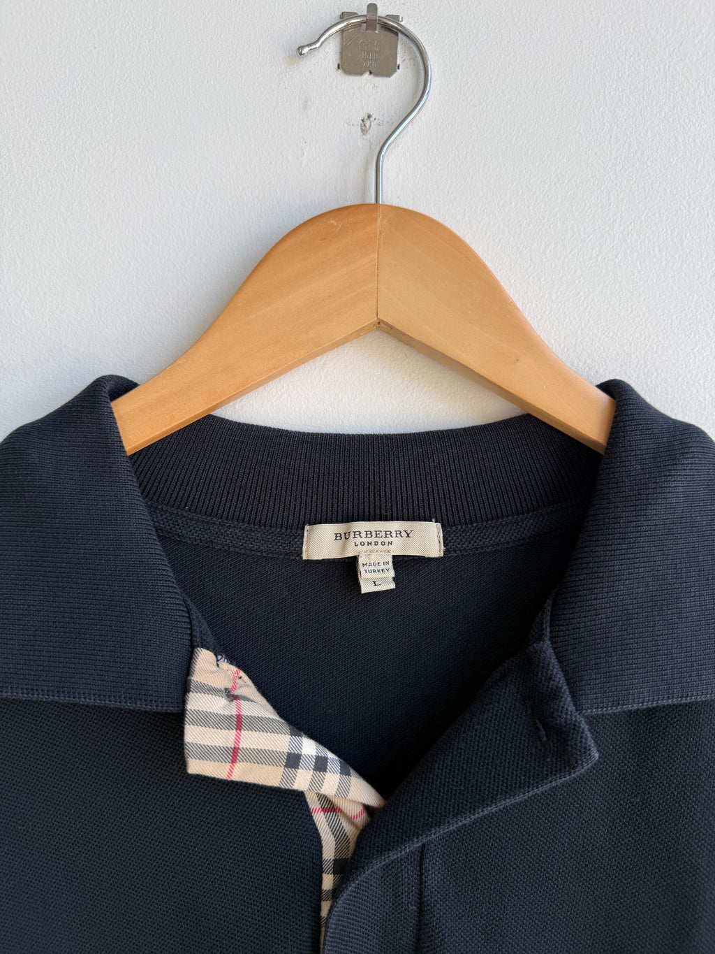 (L) Burberry Polo Shirt