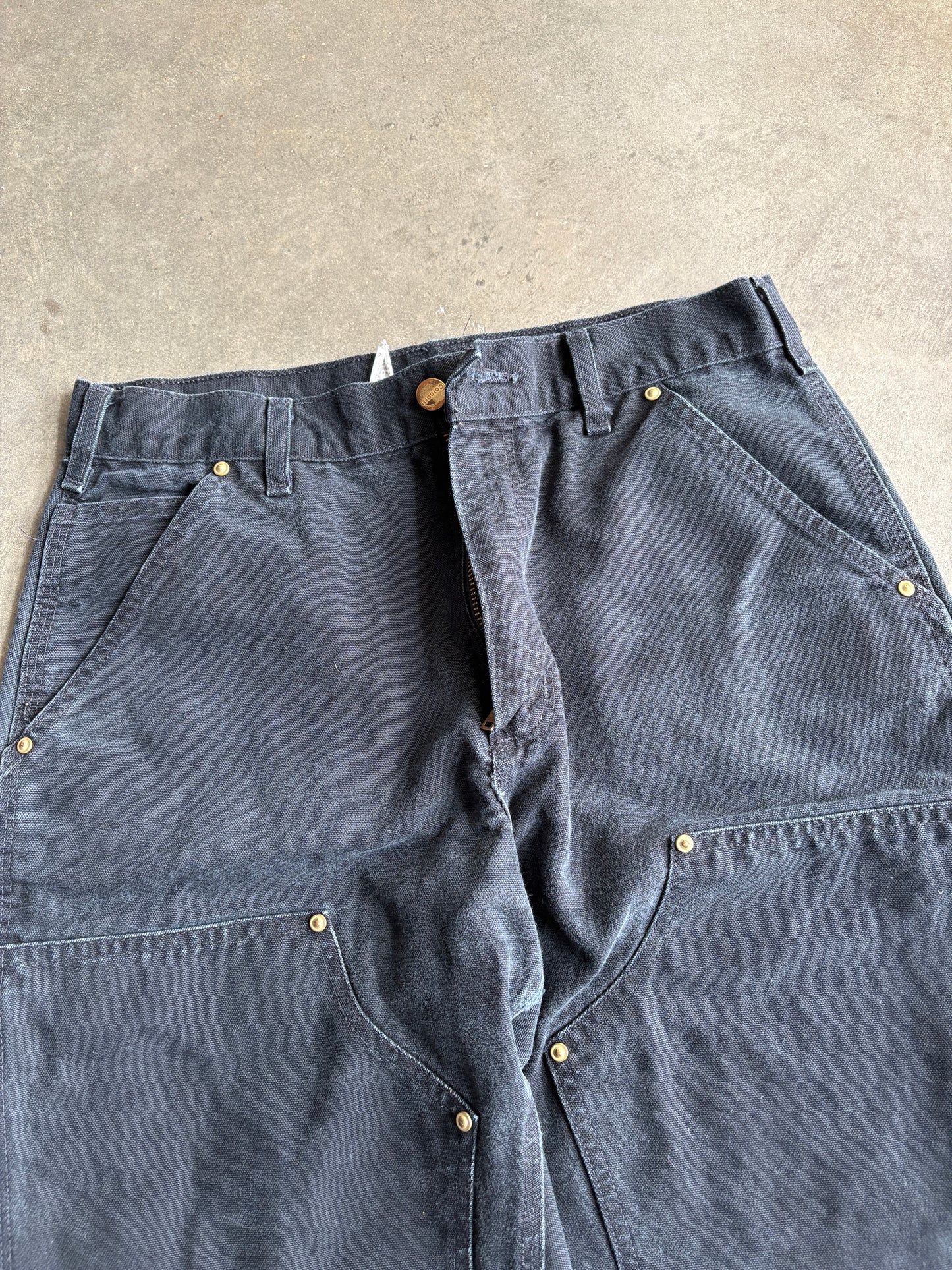 (29) Carhartt Double Knee Carpenter Pant