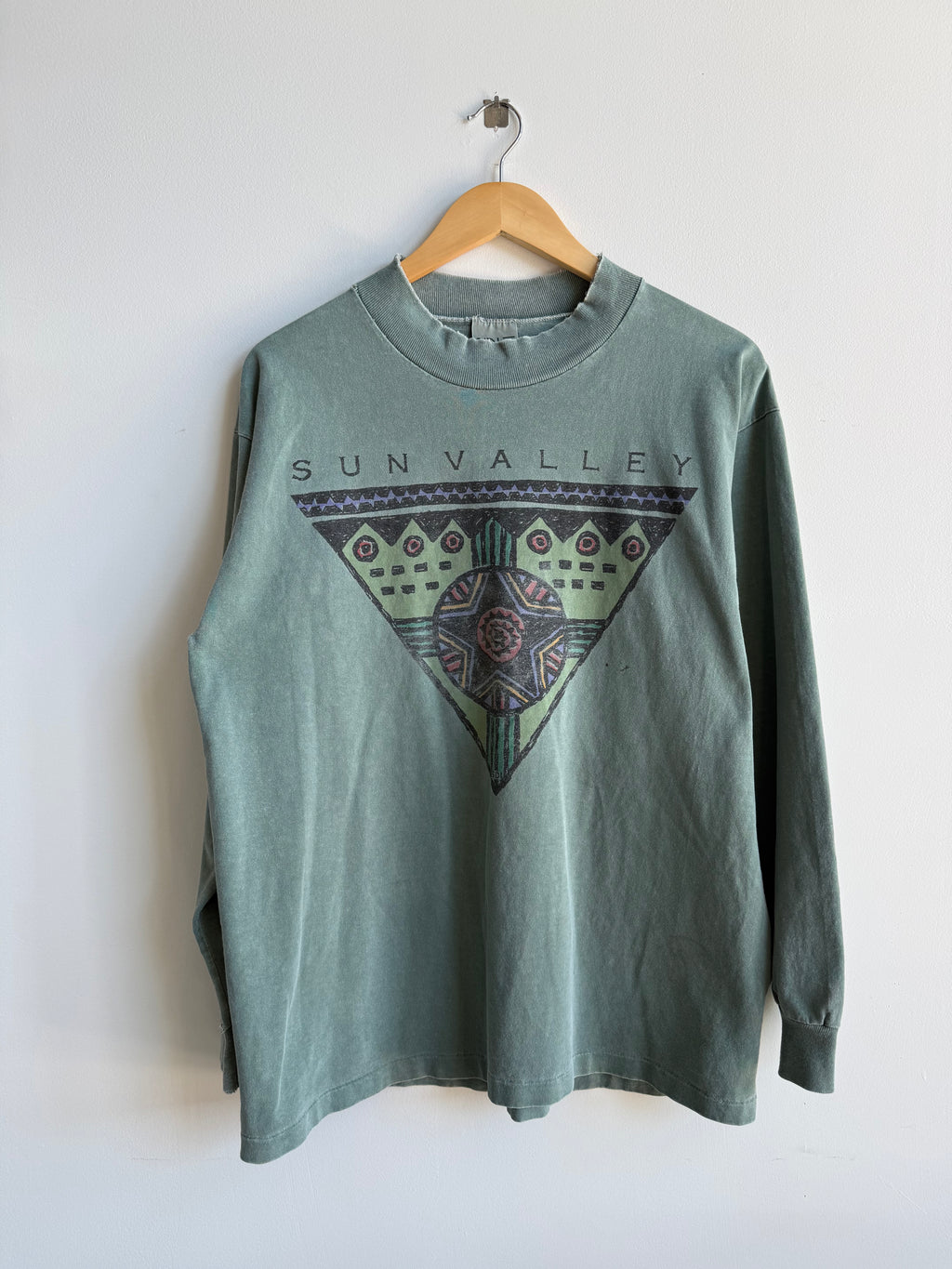(L) Sun Valley Long Sleeve Tee