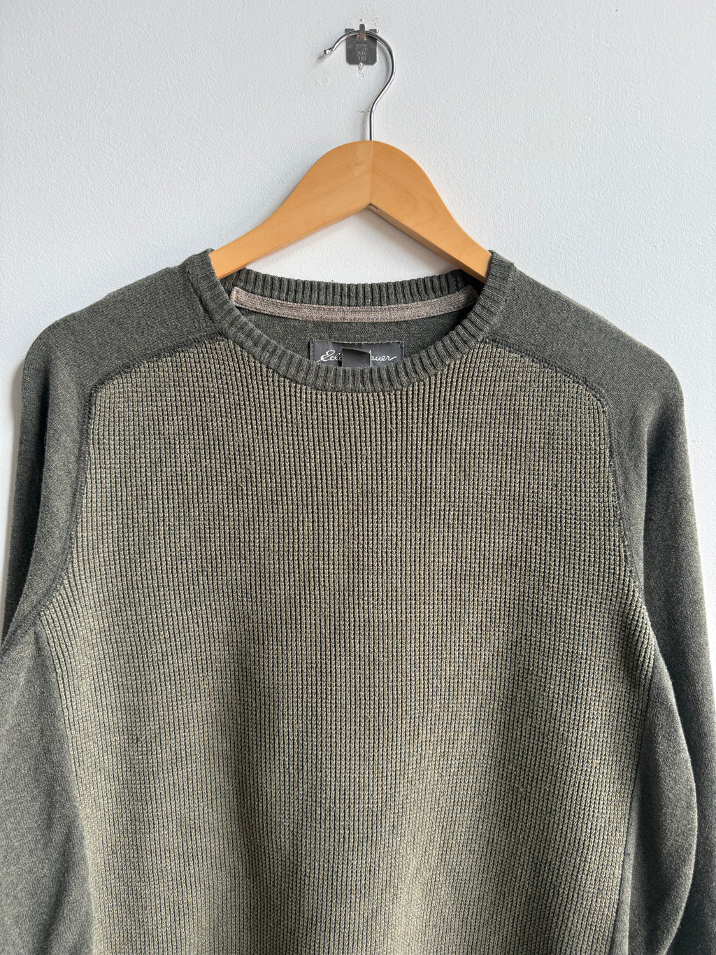 (M) Eddie Bauer Shirt