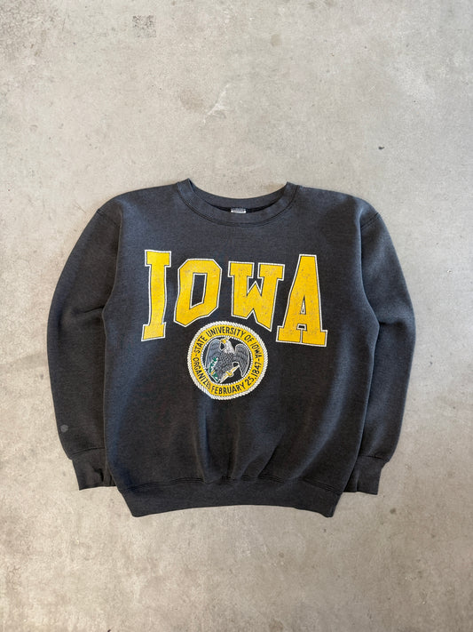 (L) Iowa Hawkeyes Crest Crew