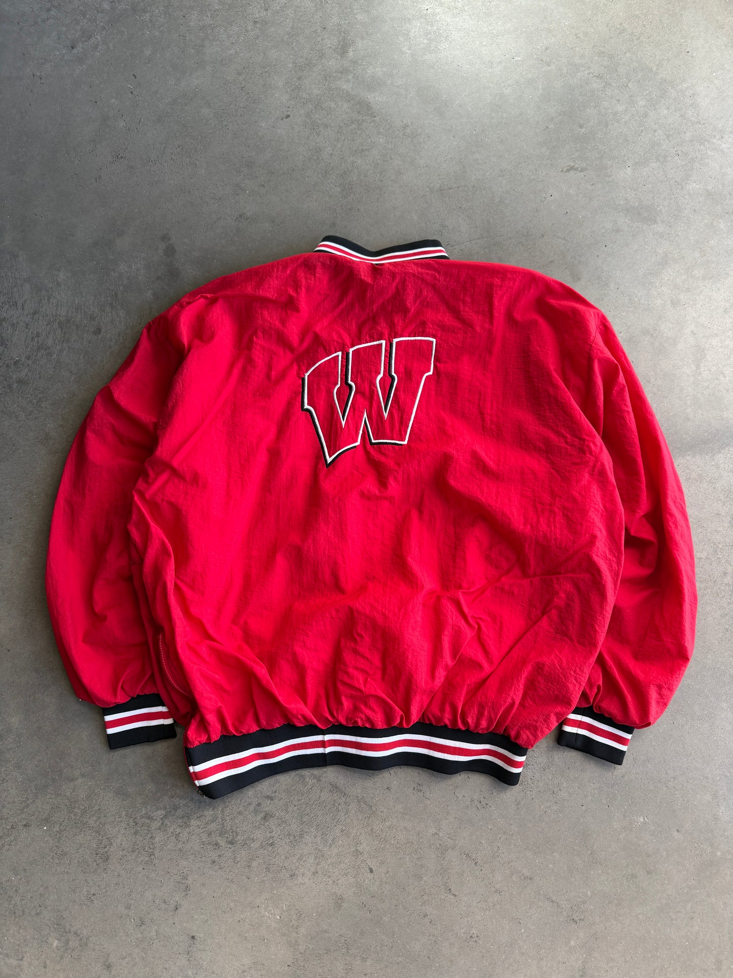(XXL) Wisconsin Badgers Windbreaker