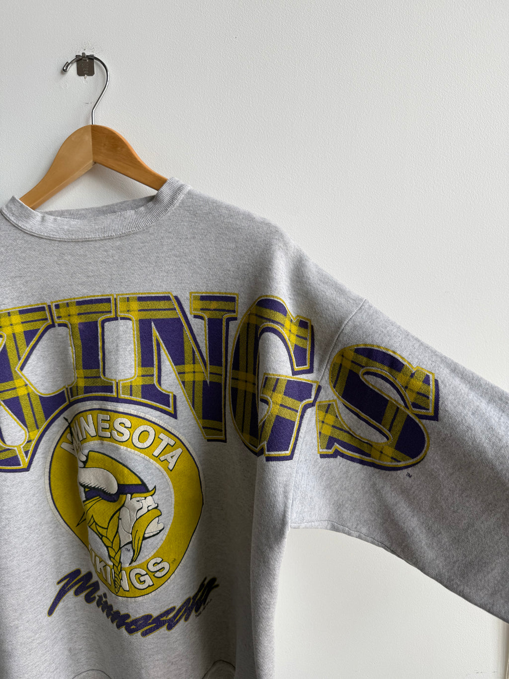 (L) Minnesota Vikings Spellout Crew