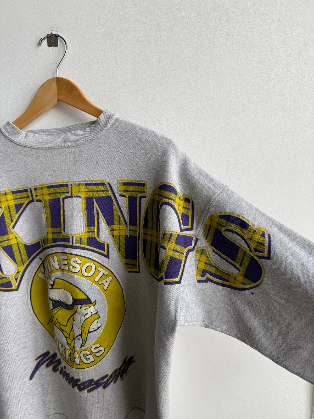 (L) Minnesota Vikings Spellout Crew