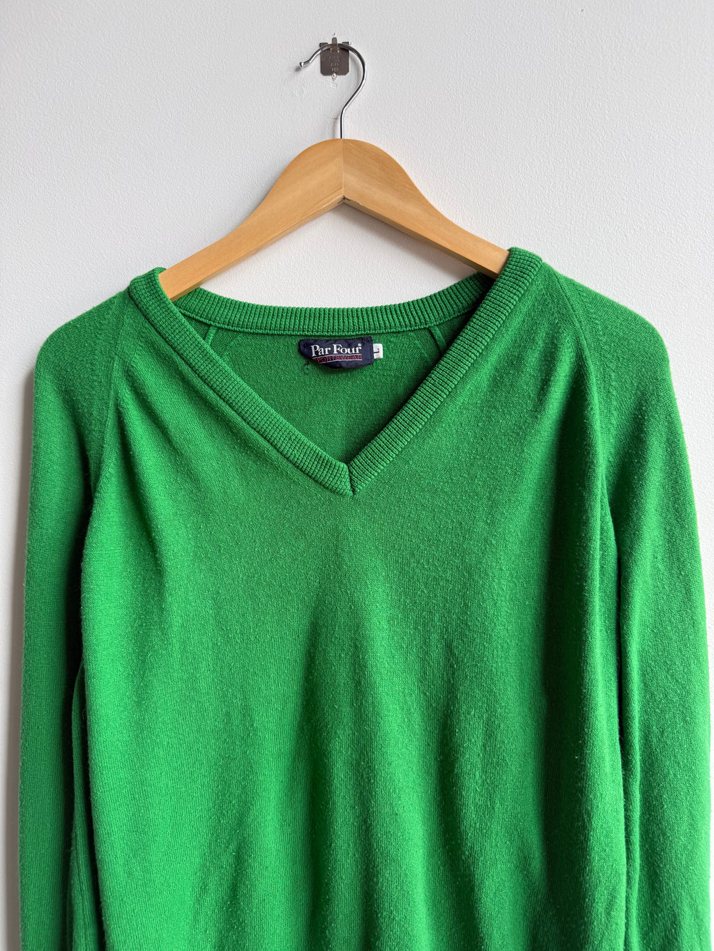 (L) Par Four Sweater