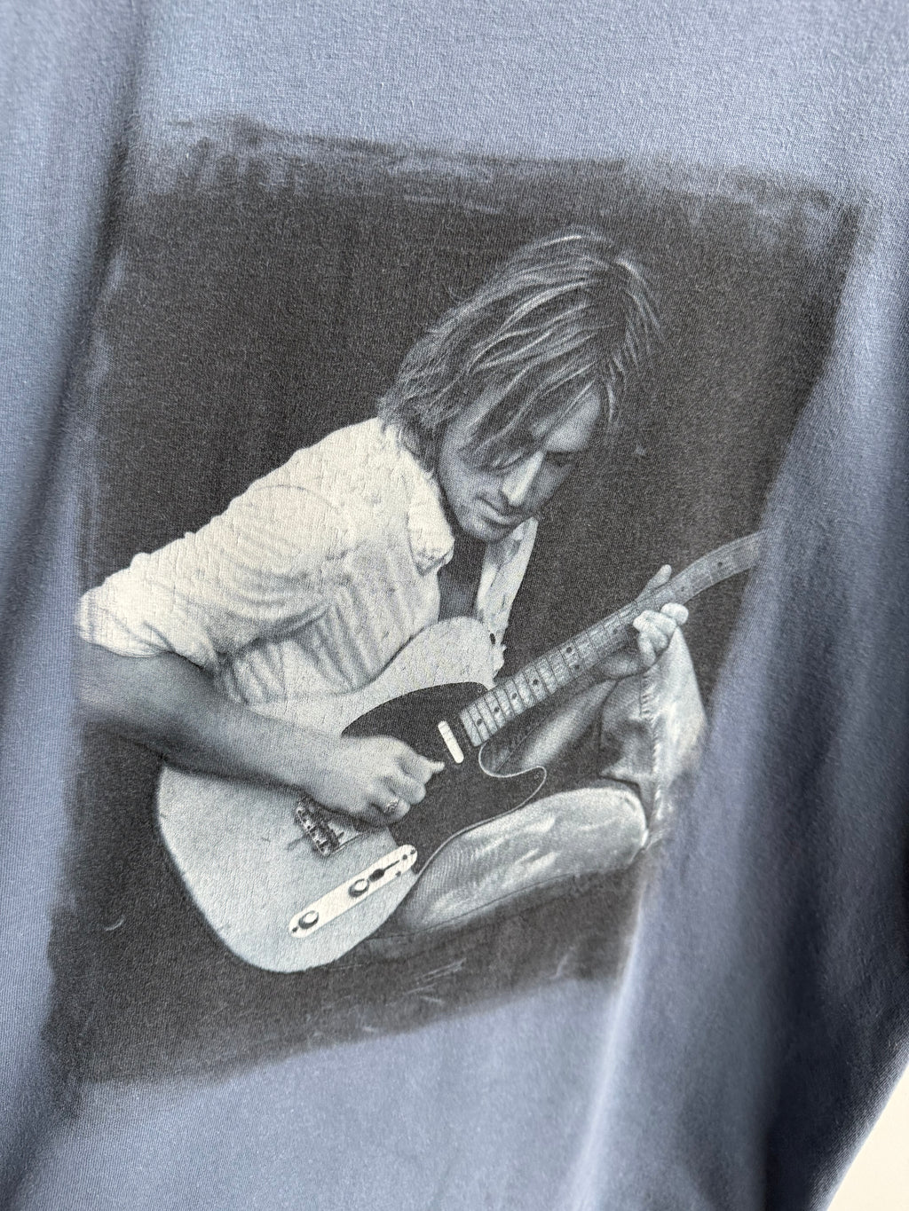 (L) Keith Urban Tee