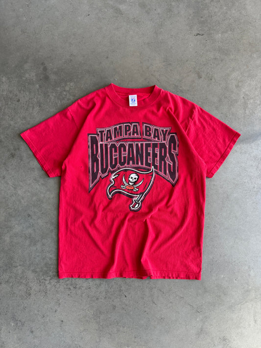 (XL) Tampa Bay Buccaneers Logo 7 Tee