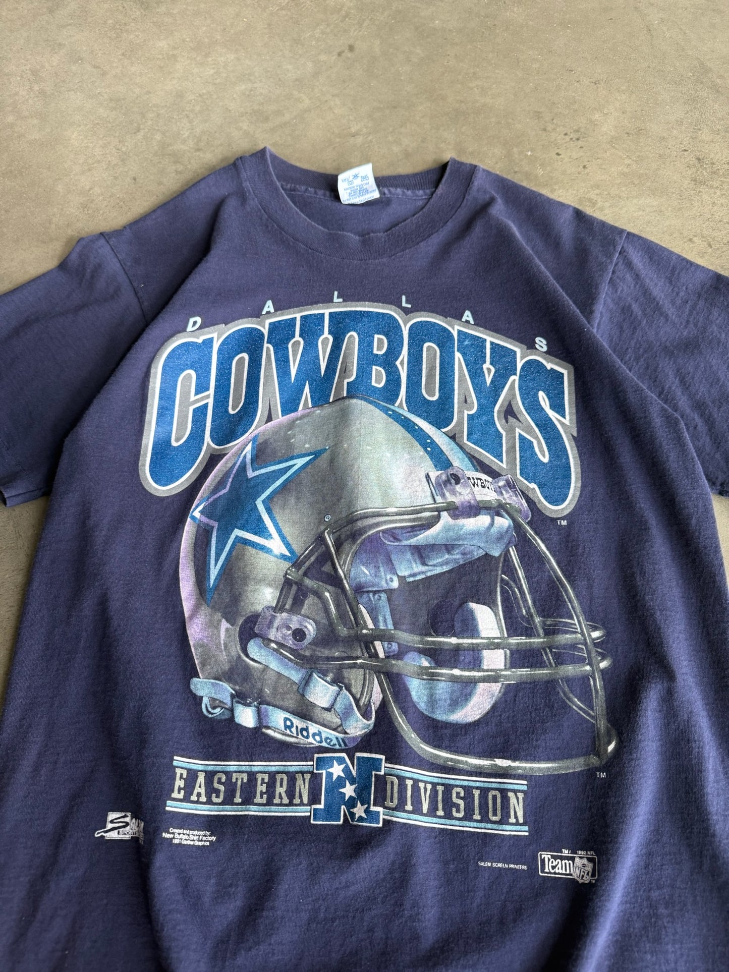 (L) Dallas Cowboys Helmet Tee