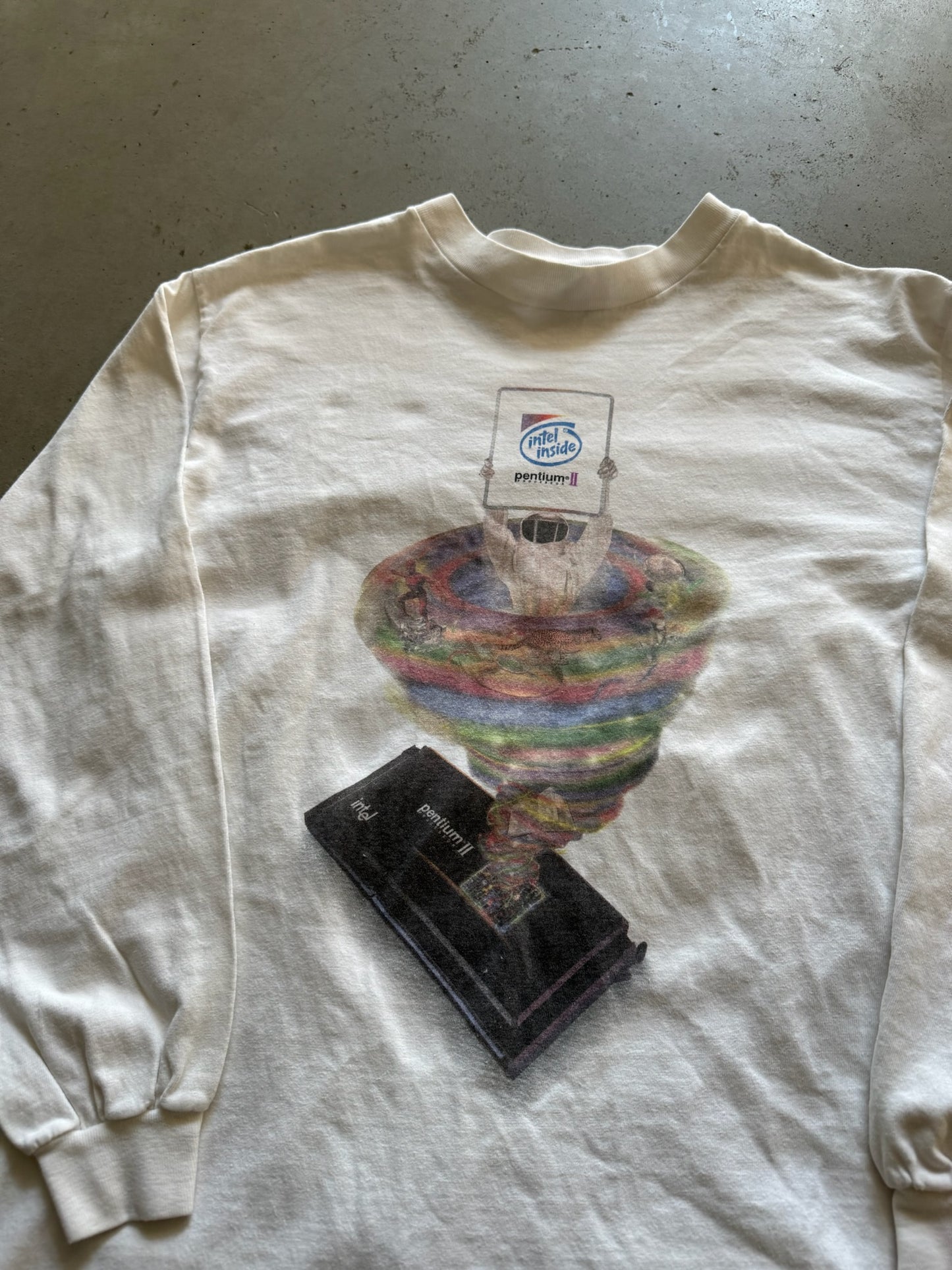 (S) Intel Processor Tee