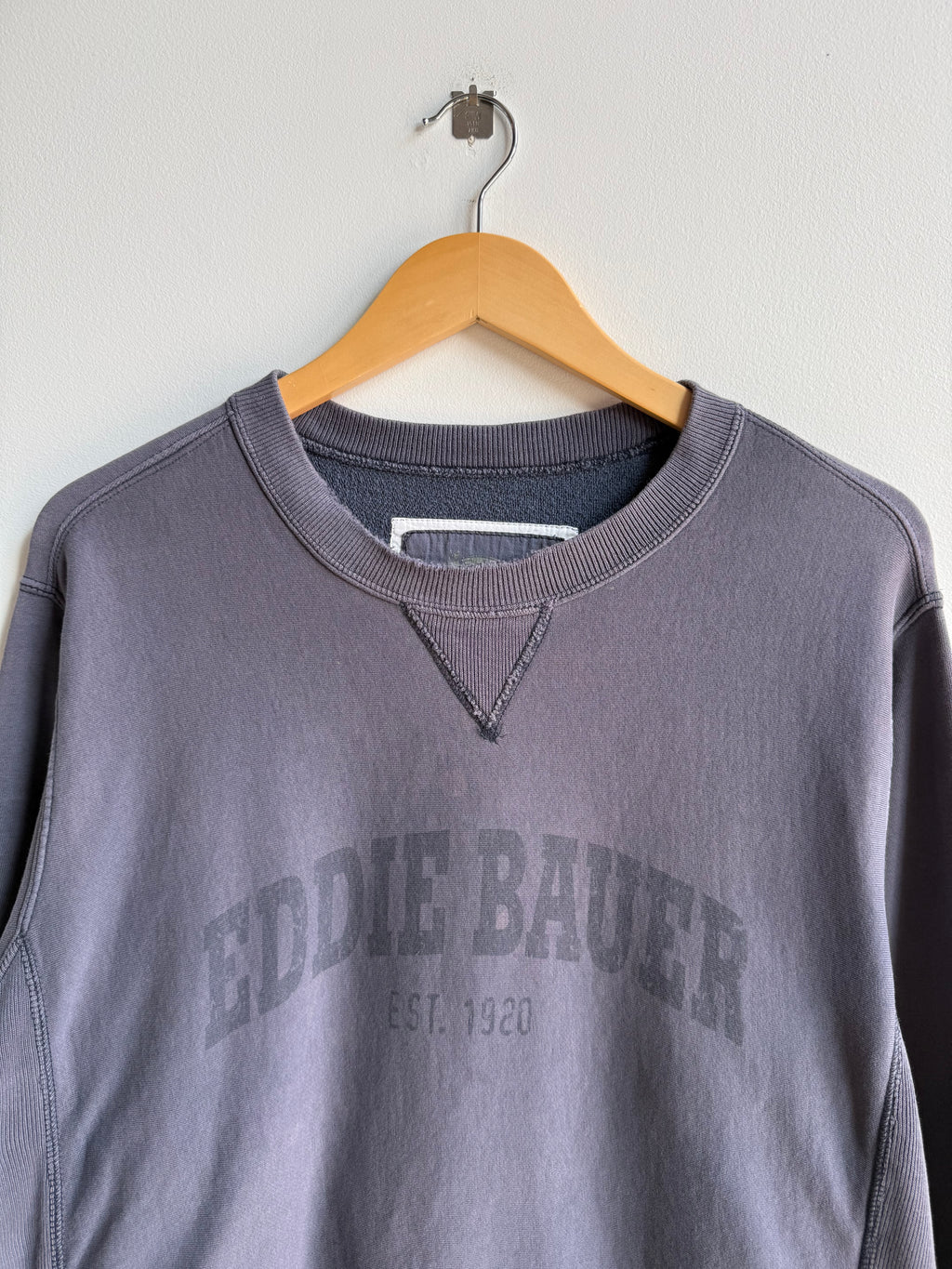 (L) Eddie Bauer Crew
