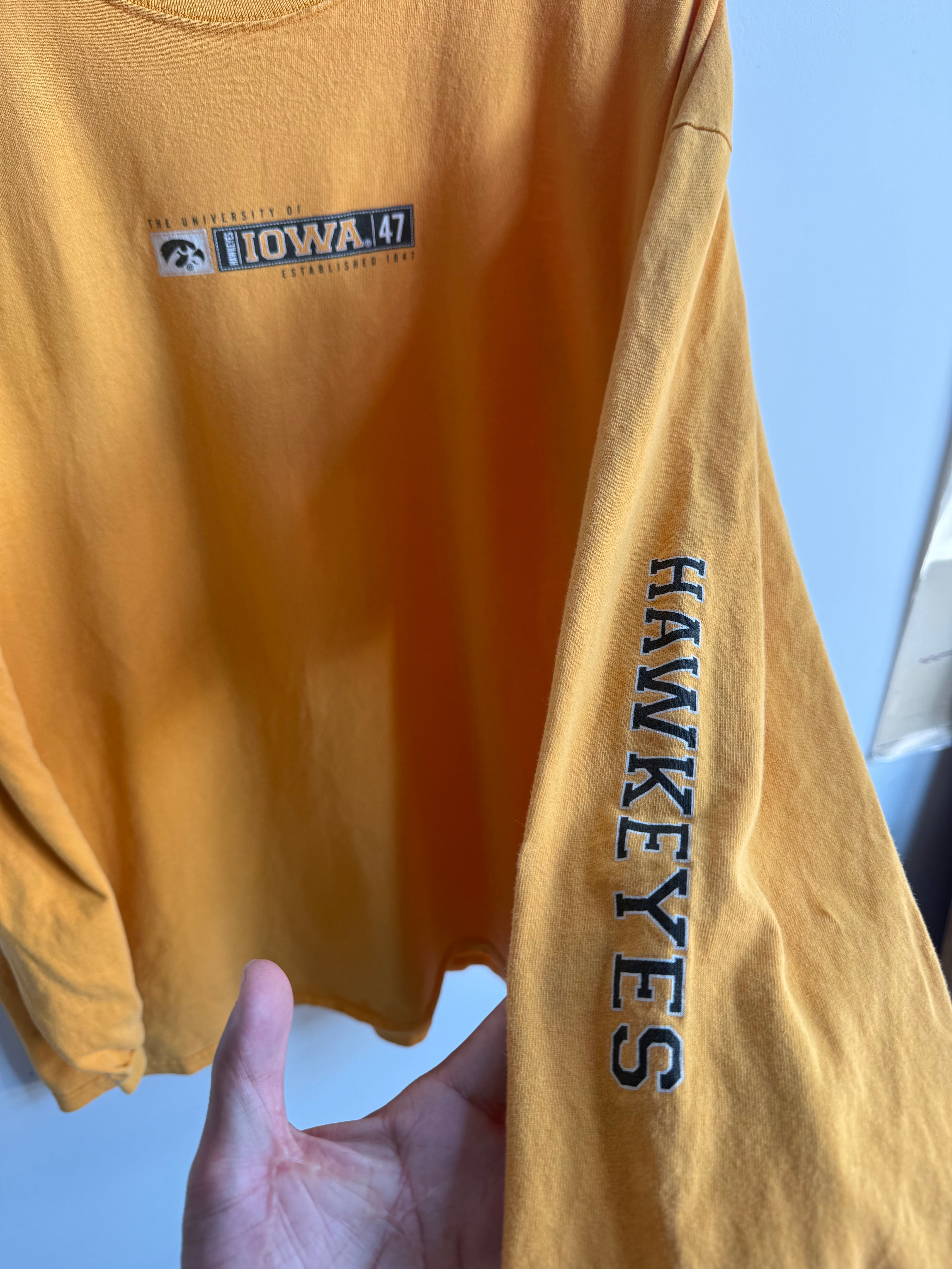(XXL) Iowa Hawkeyes Tee