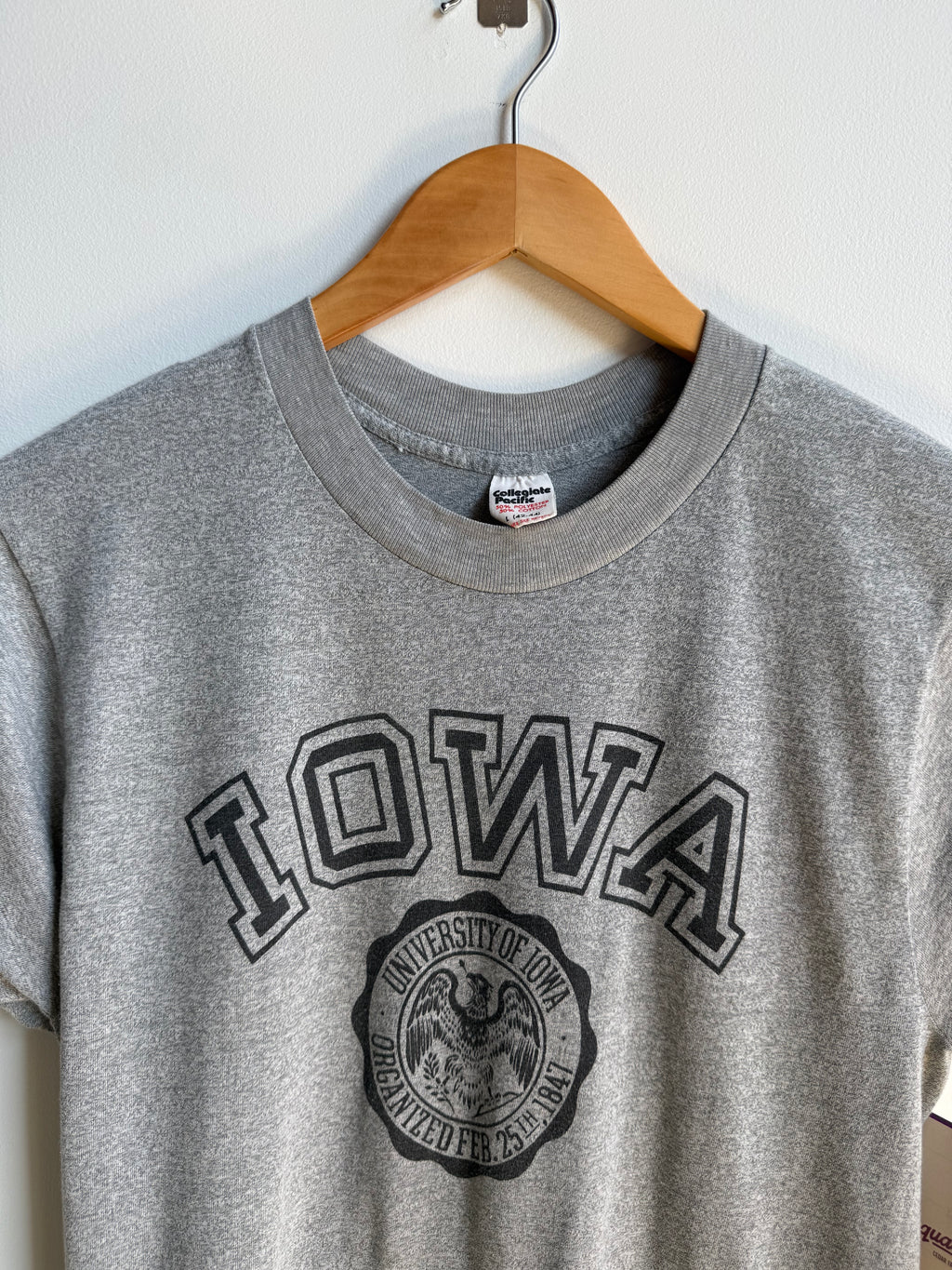 (L) Iowa Hawkeyes Tee