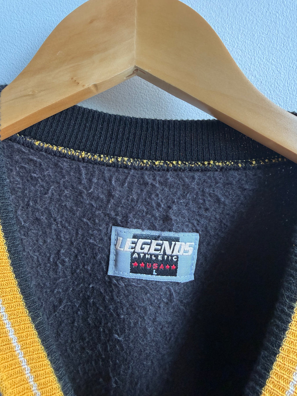 (XL) Iowa Hawkeyes Spellout Crew