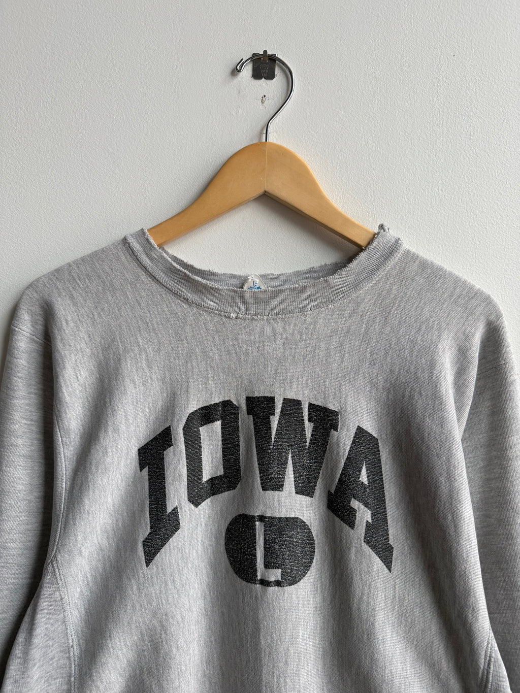 (L) Iowa Reverse Weave Crew