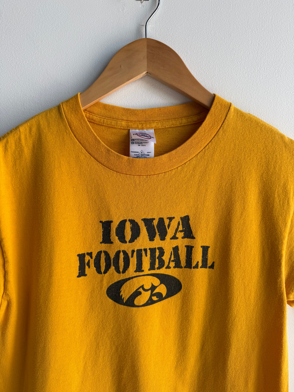 (S) Iowa Hawkeyes Football Tee