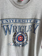 (L) Chicago Cubs Wrigley Tee