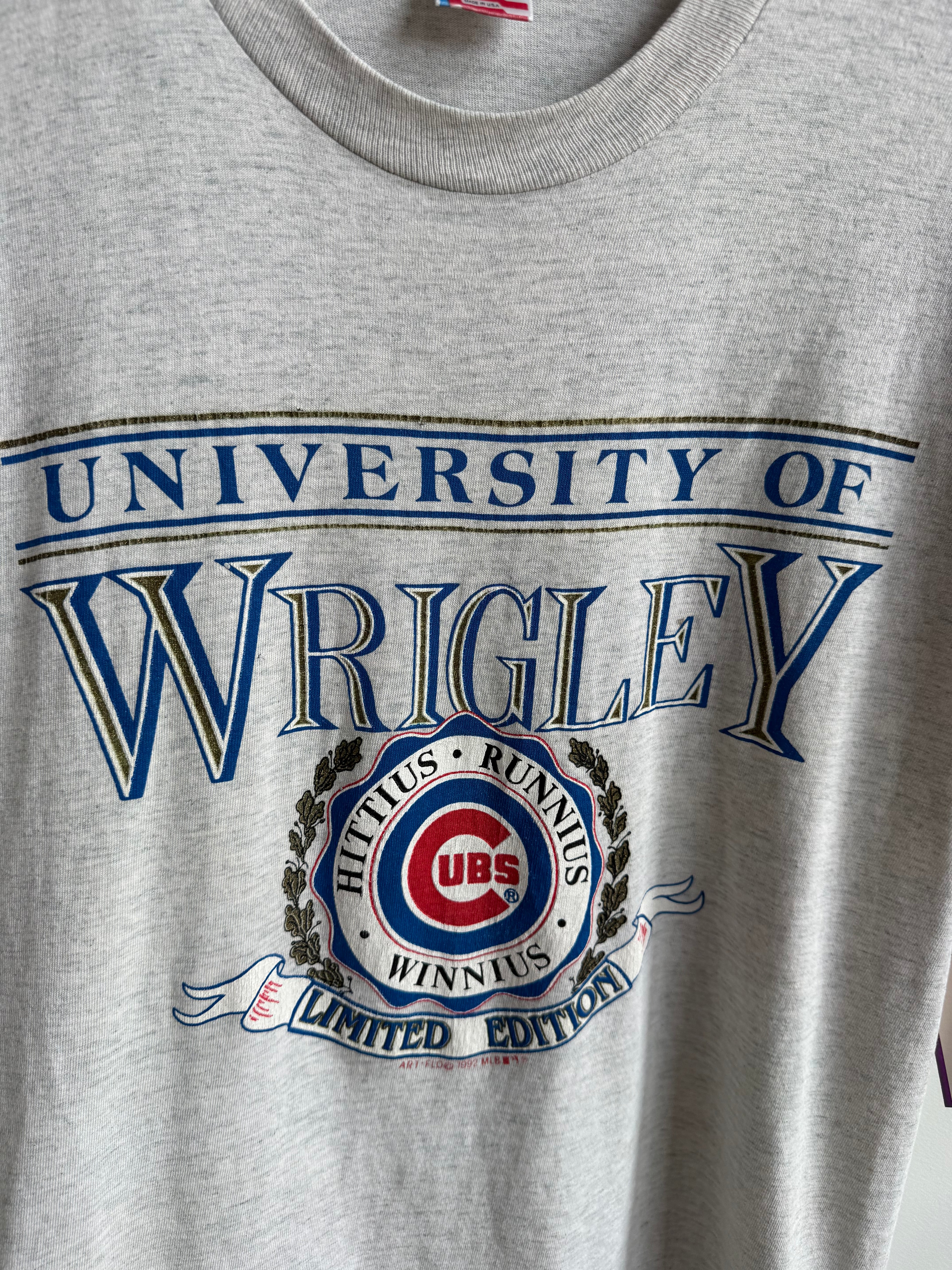 (L) Chicago Cubs Wrigley Tee