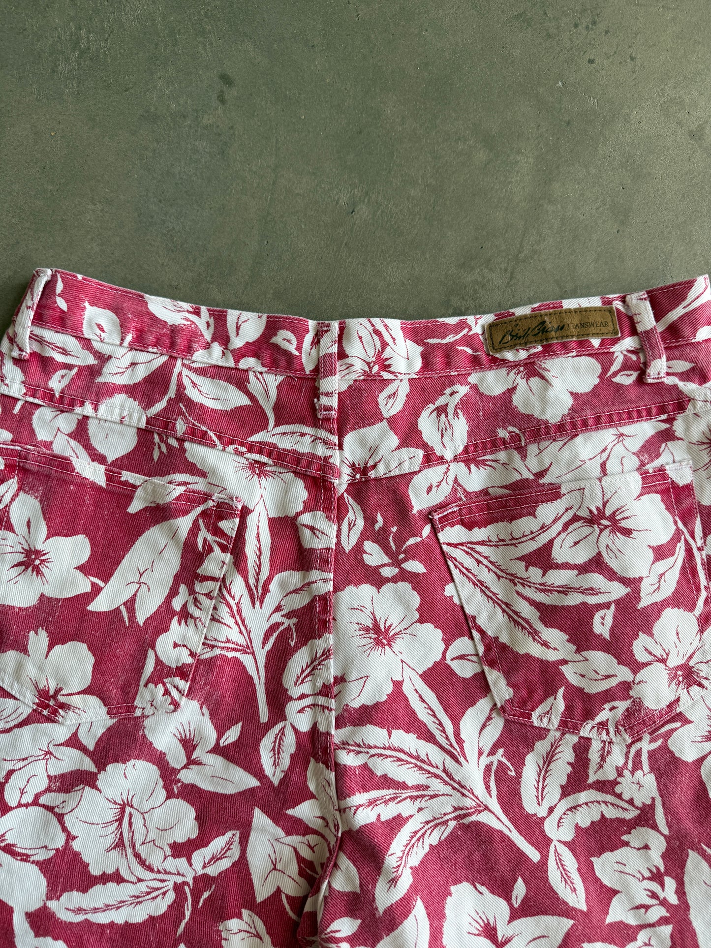 (32) Bill Blass Shorts