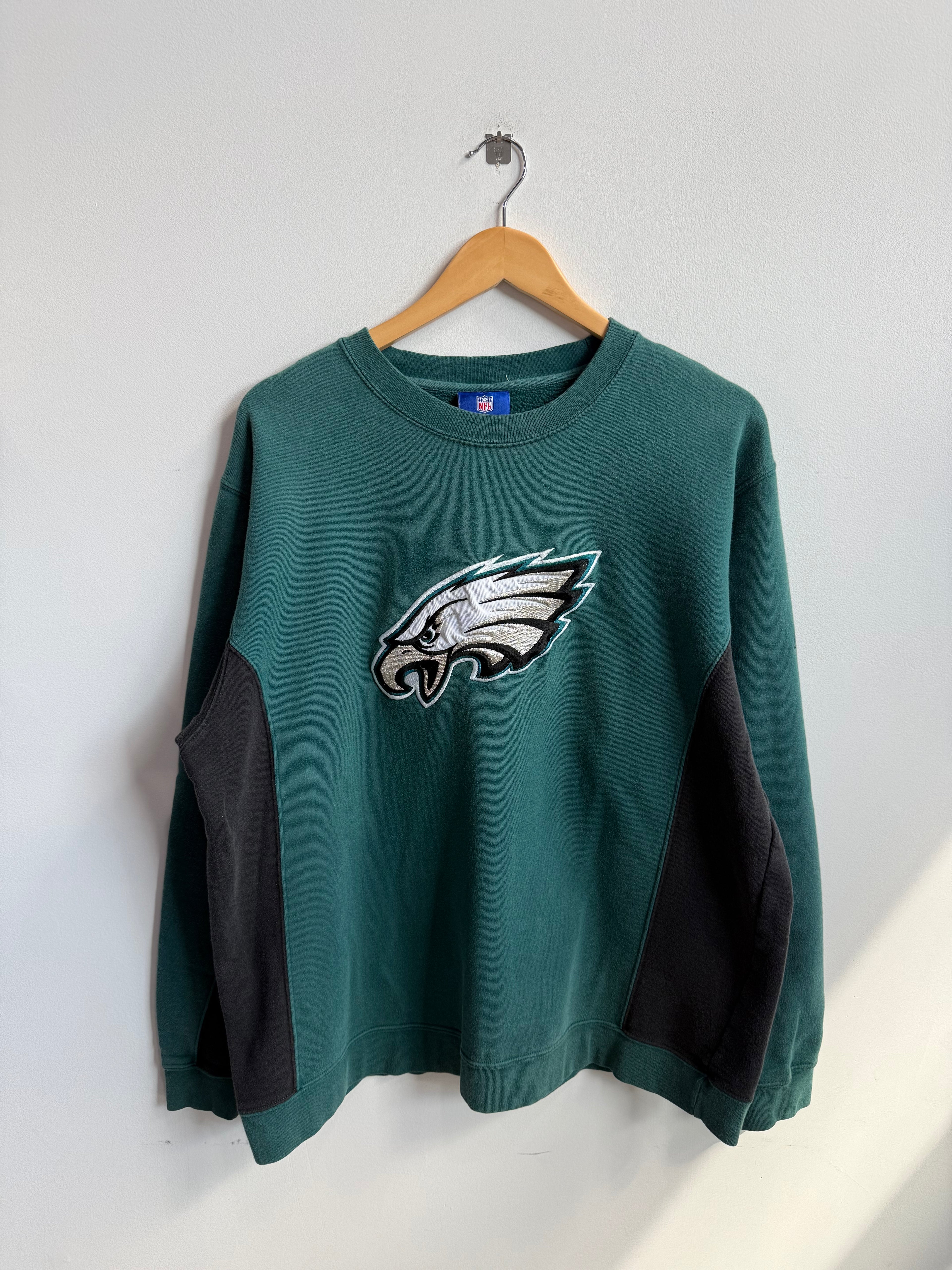 (L) Philadelphia Eagles Crew