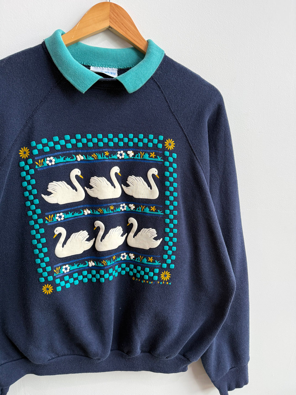 (XL) Swan Crew
