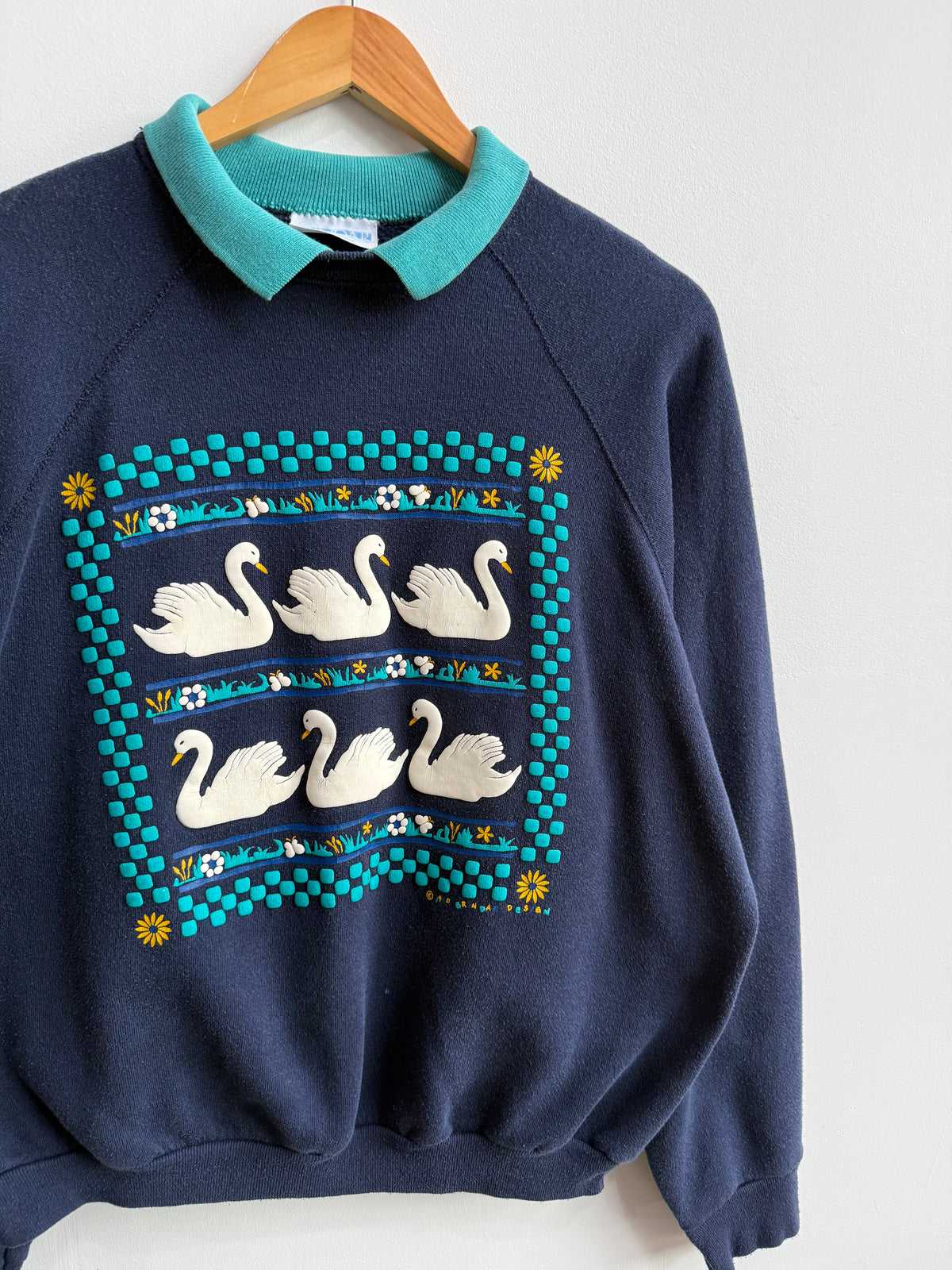(XL) Swan Crew