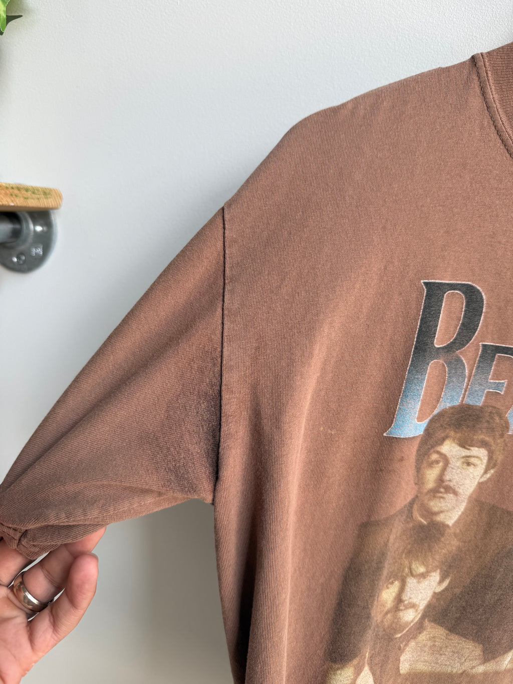 (M) The Beatles Tee
