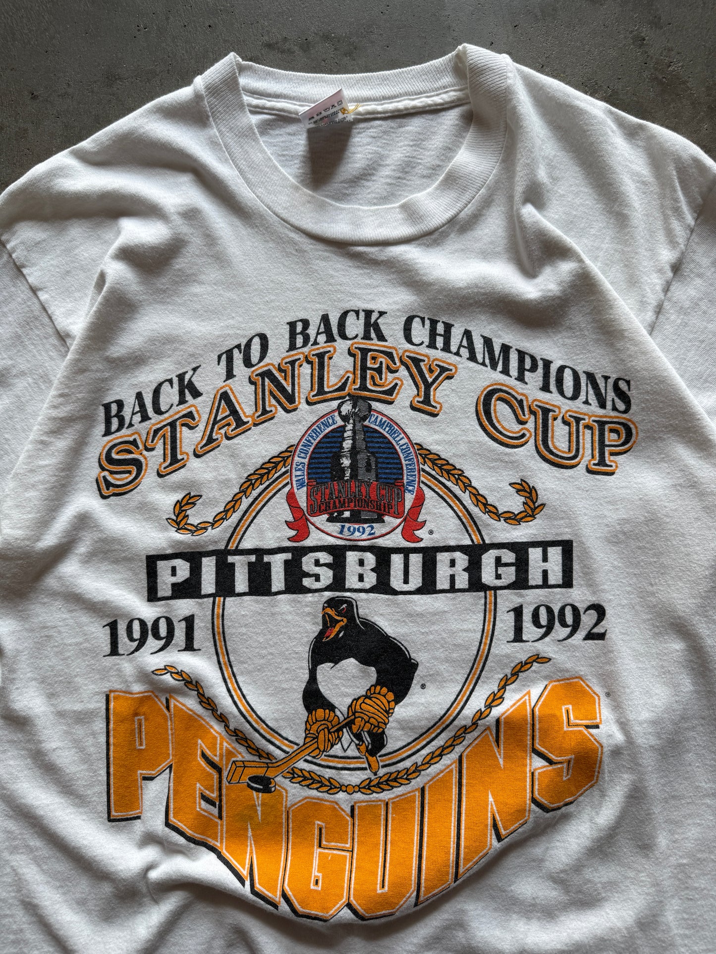(L) Pittsburgh Penguins Champs Tee