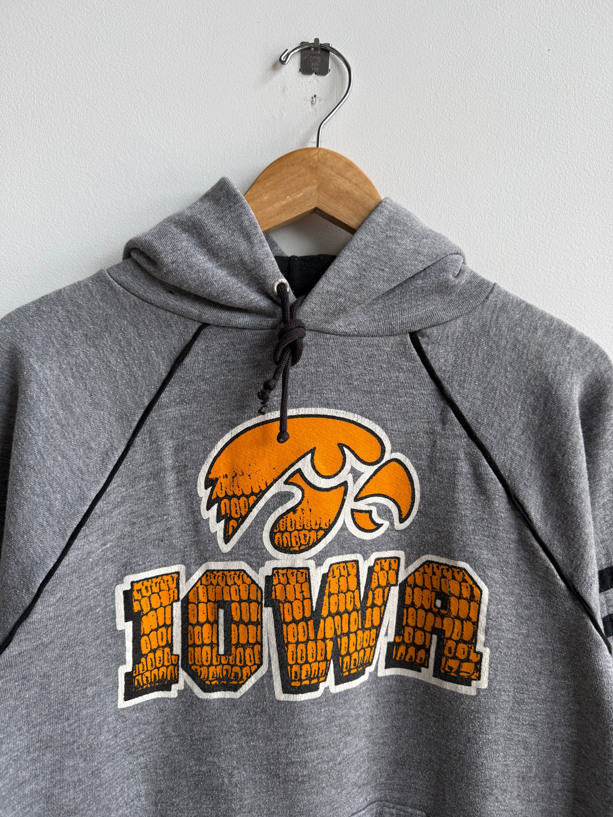 (M) Iowa Hawkeyes Hoodie