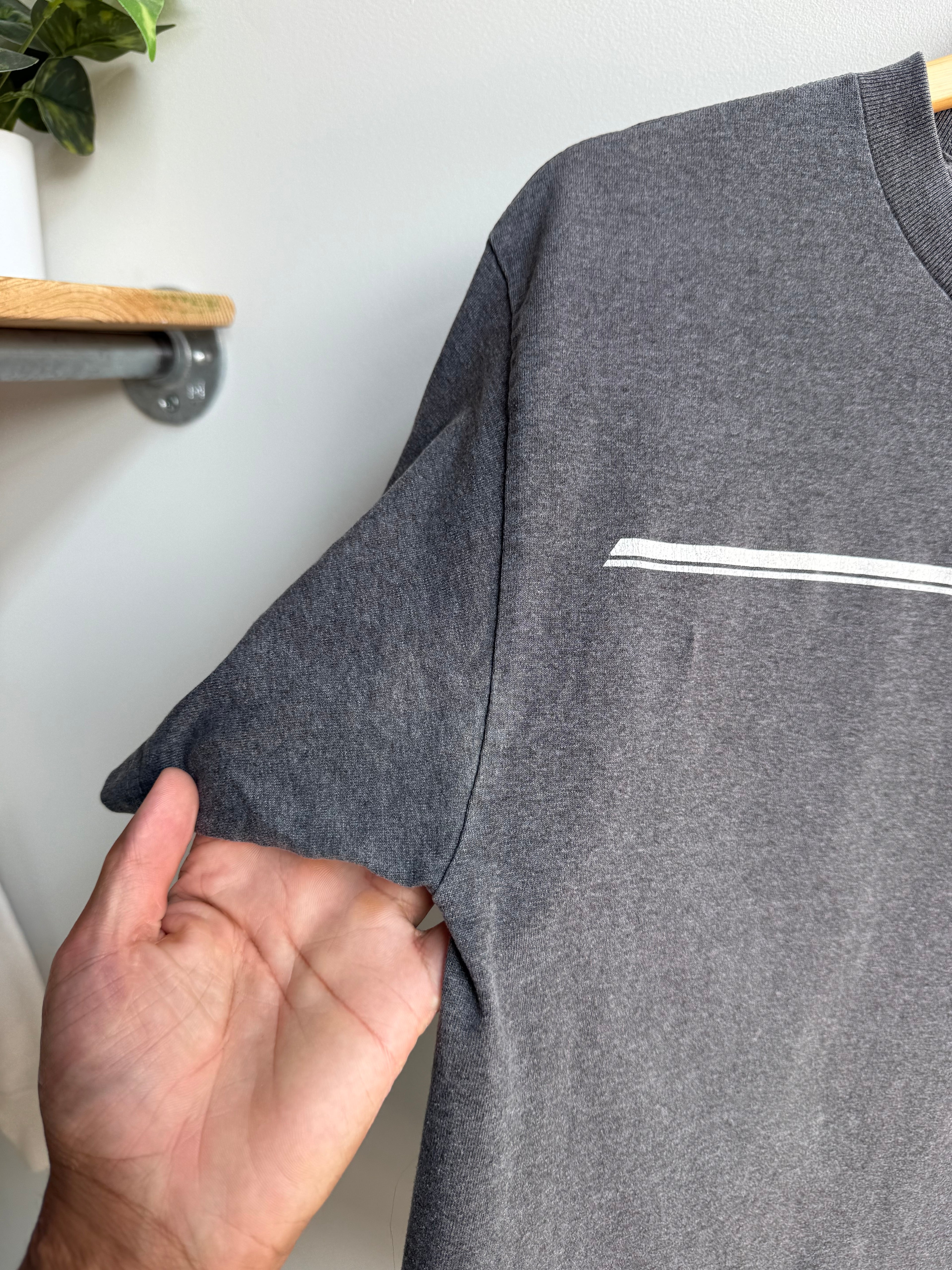 (M) Nike Logo Tee